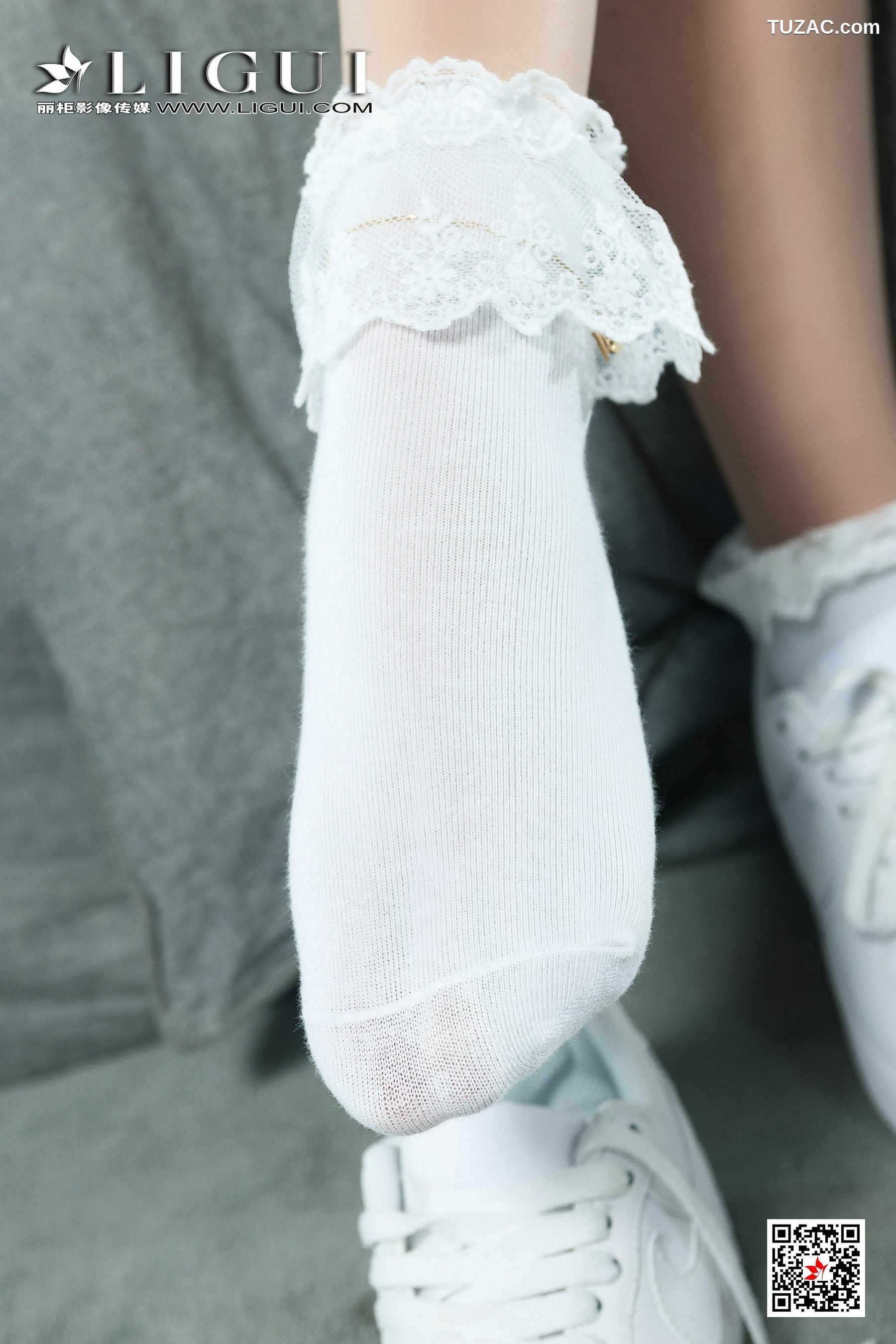 丽柜_腿模Angelina《制服美腿丝足》 写真集[92P]