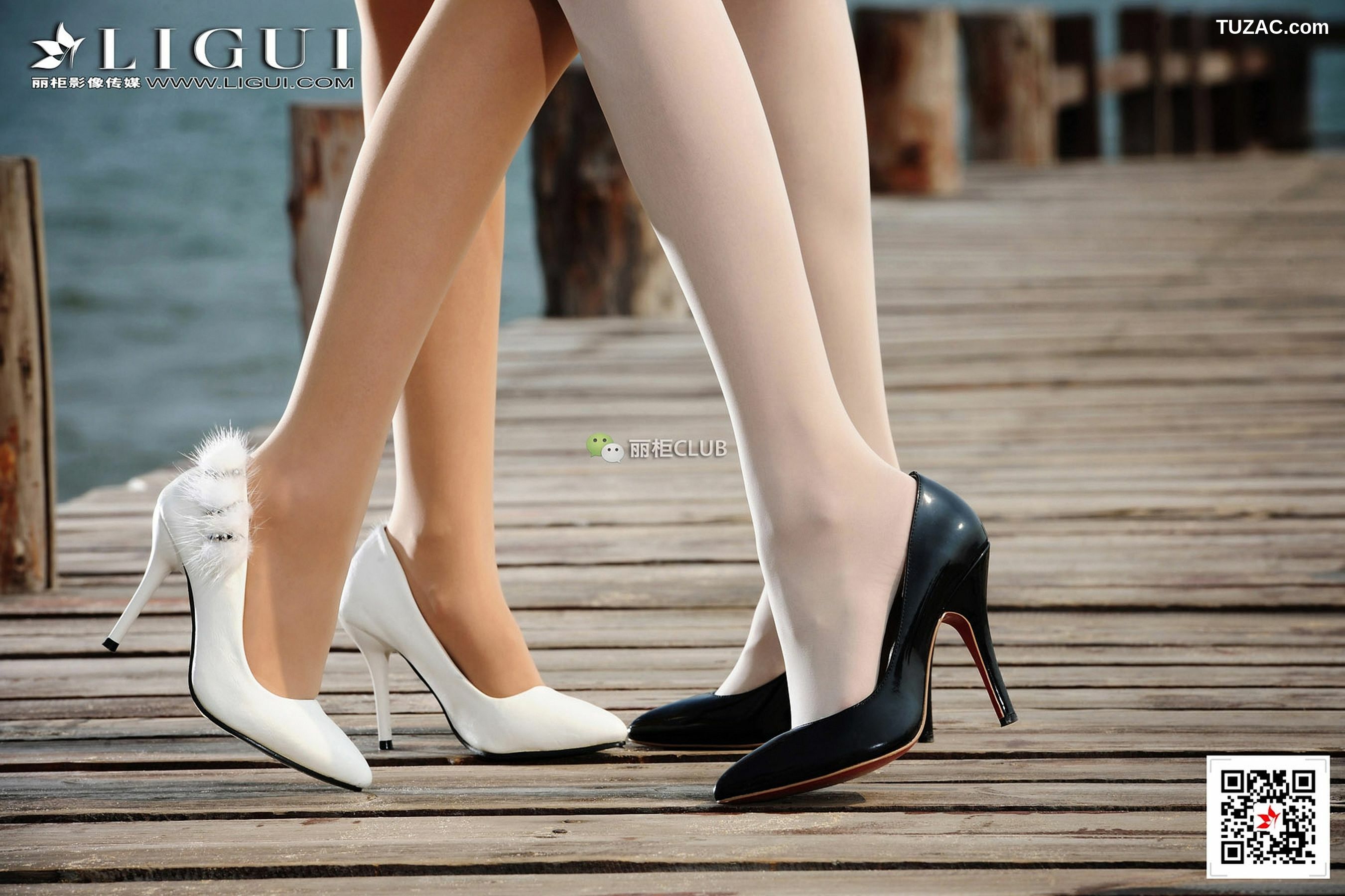 丽柜_腿模Vicky&amp;amp;桃子《沙滩肉丝》 写真集[69P]