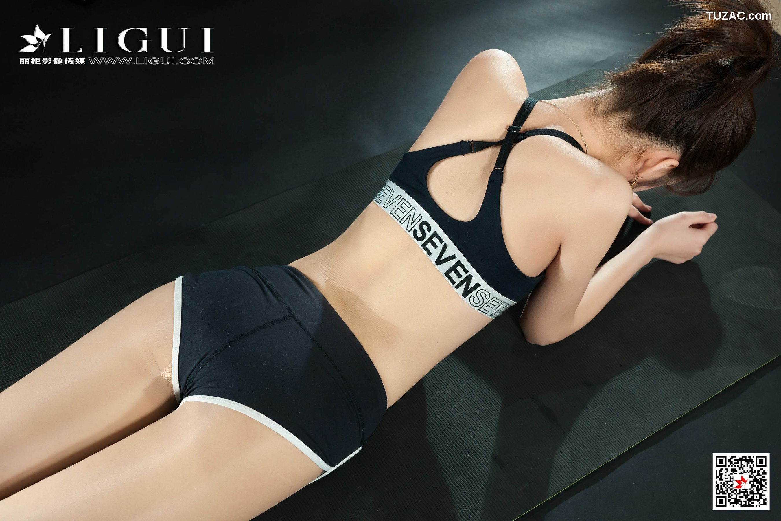 丽柜_腿模Xilly《健身丝足》 写真集[64P]