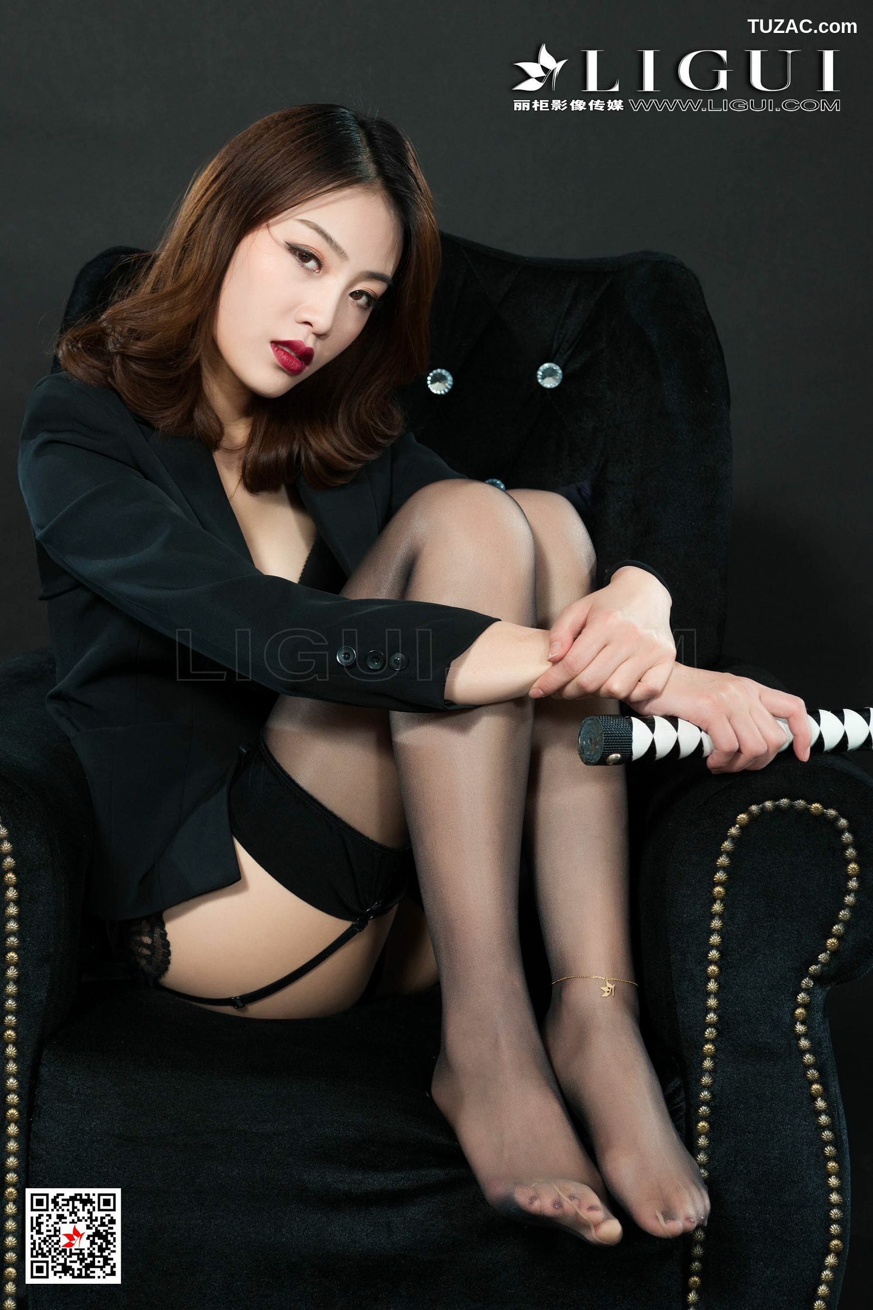 丽柜_腿模Xilly《黑丝皮鞭系列》 网络丽人 写真集[52P]