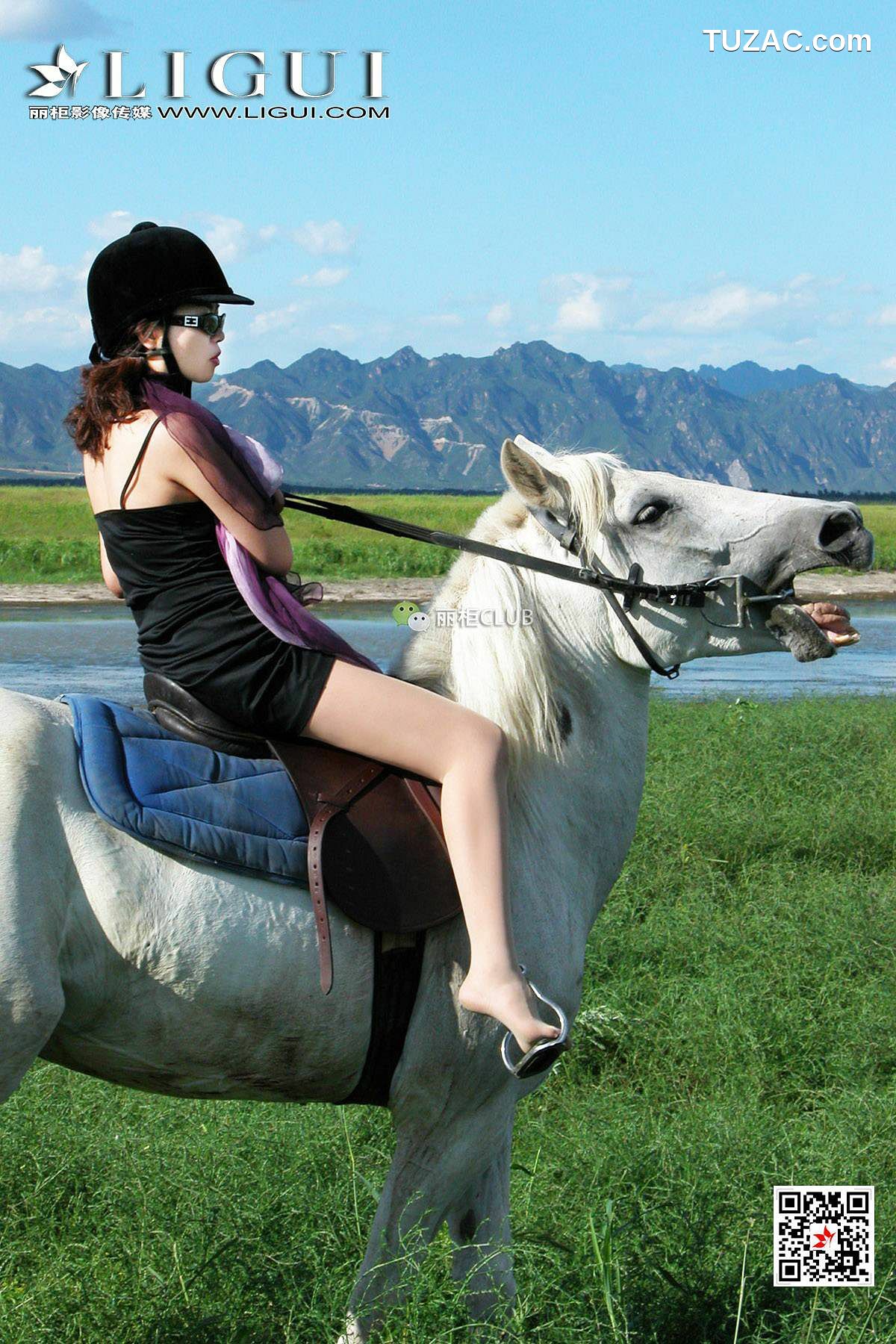 丽柜_腿模丝高《白马女郎美丝》 美腿丝足 写真集[27P]