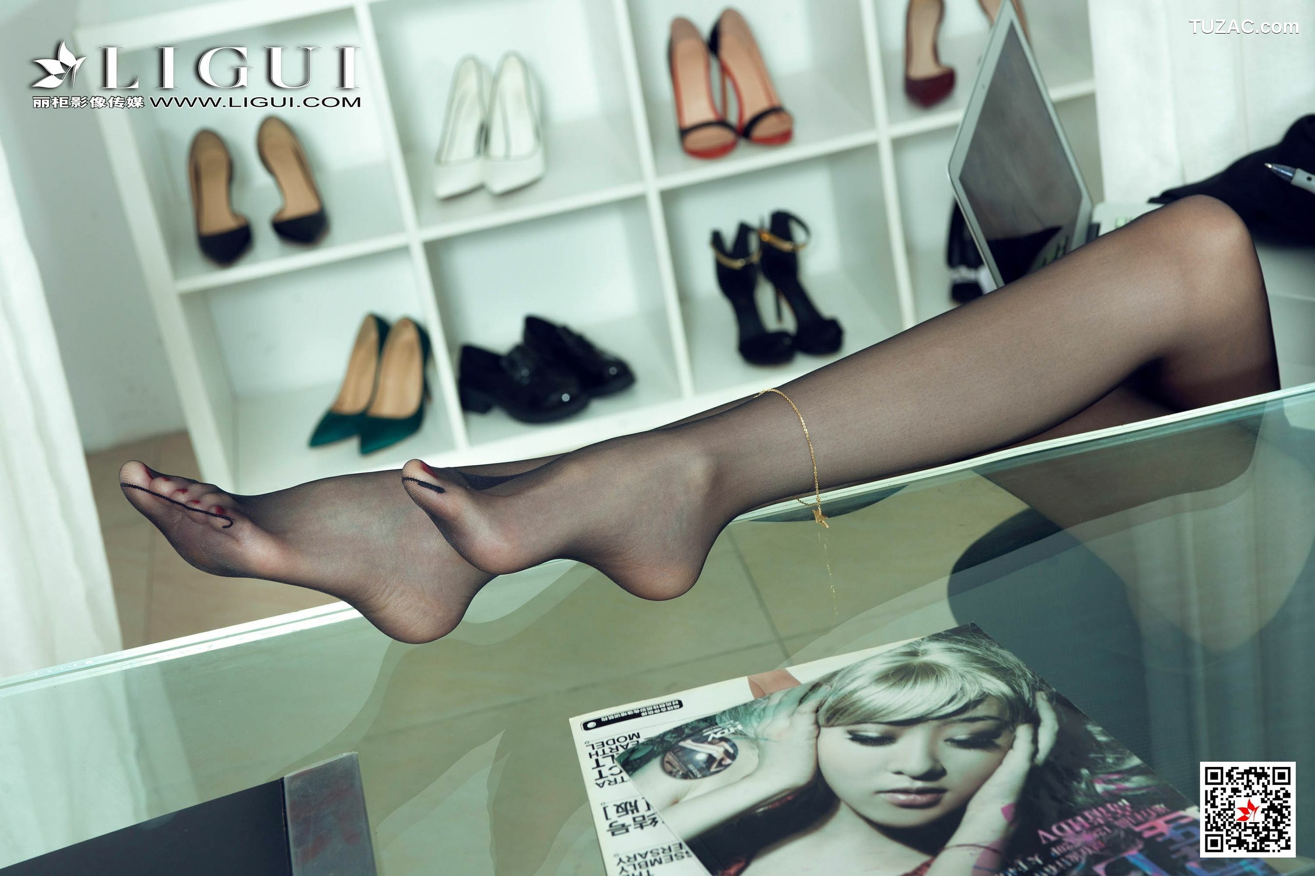 丽柜_腿模兔子《极品黑丝OL御姐》 网络丽人 写真集[101P]