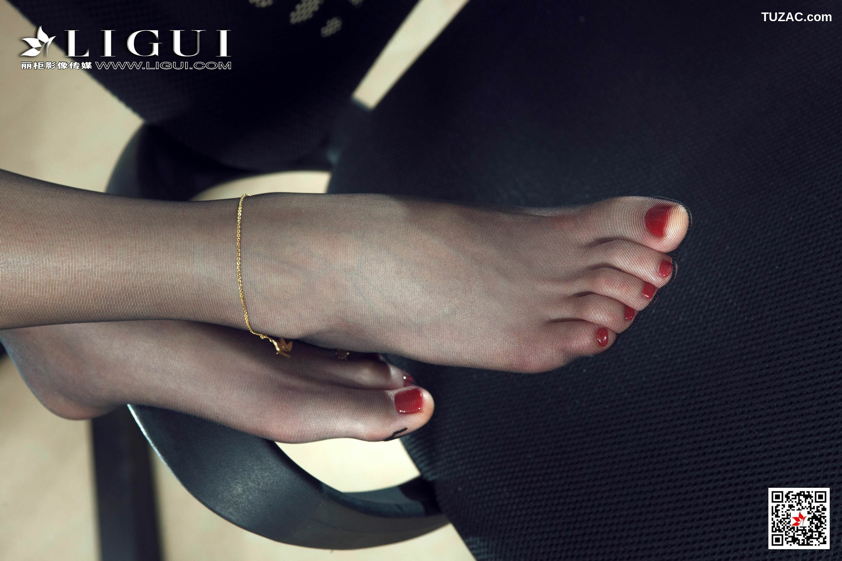 丽柜_腿模兔子《极品黑丝OL御姐》 网络丽人 写真集[101P]