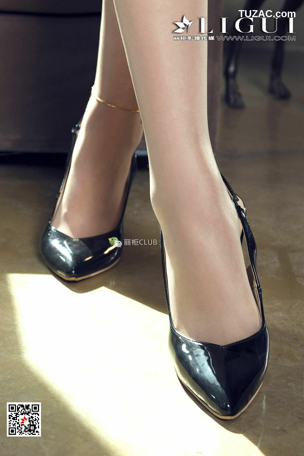 丽柜_腿模小戈《优雅旗袍丝足》 美腿丝足 写真集[46P]