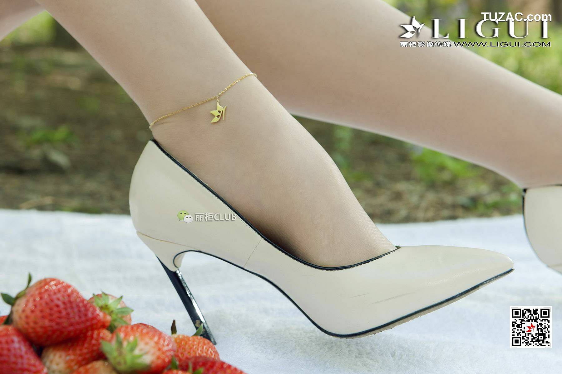 丽柜_腿模敏儿《水果丝足》 美腿丝足 写真集[31P]