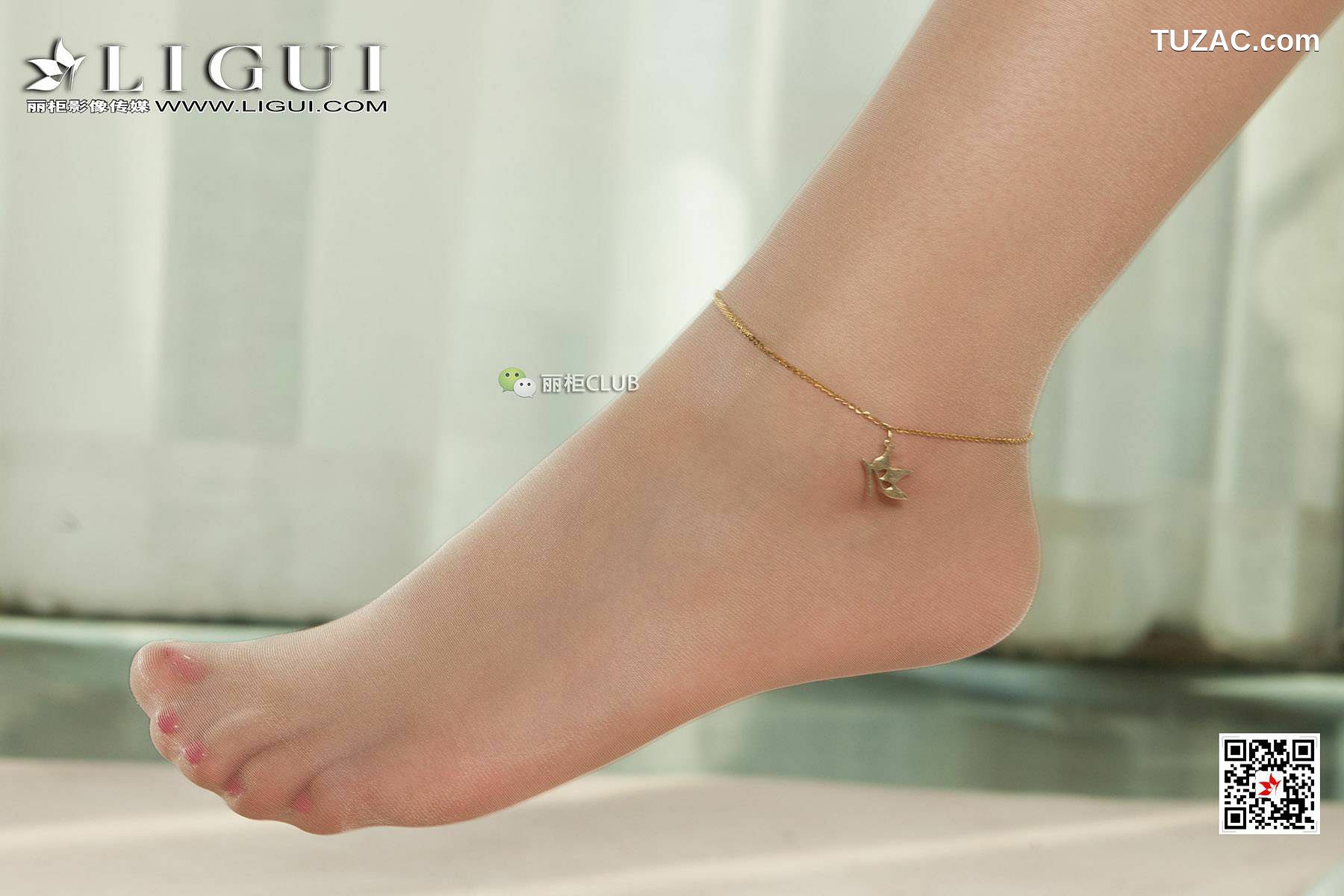 丽柜_腿模洛奇《肉丝OL的丝足》 美腿丝袜 写真集[41P]