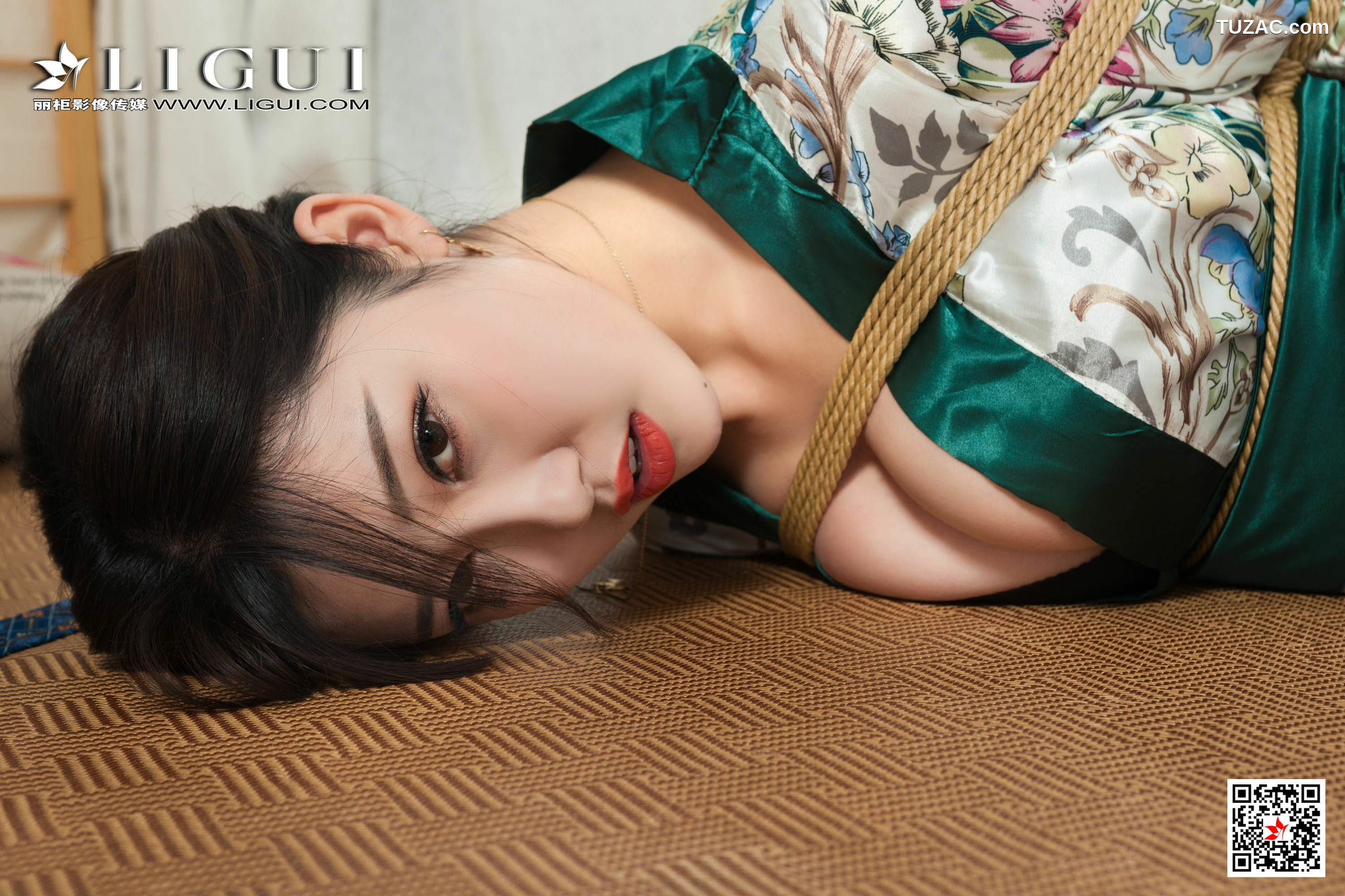 丽柜_腿模筱筱《性感和服美束》 写真集[64P]