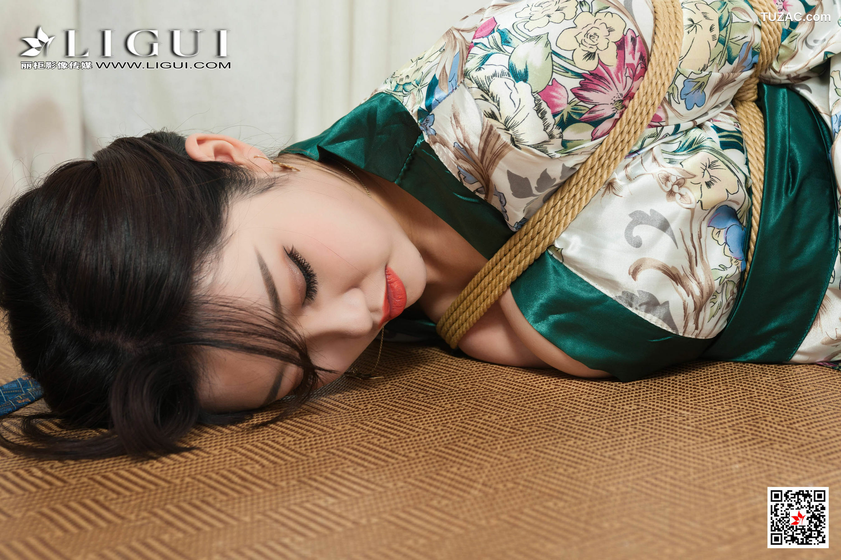丽柜_腿模筱筱《性感和服美束》 写真集[64P]