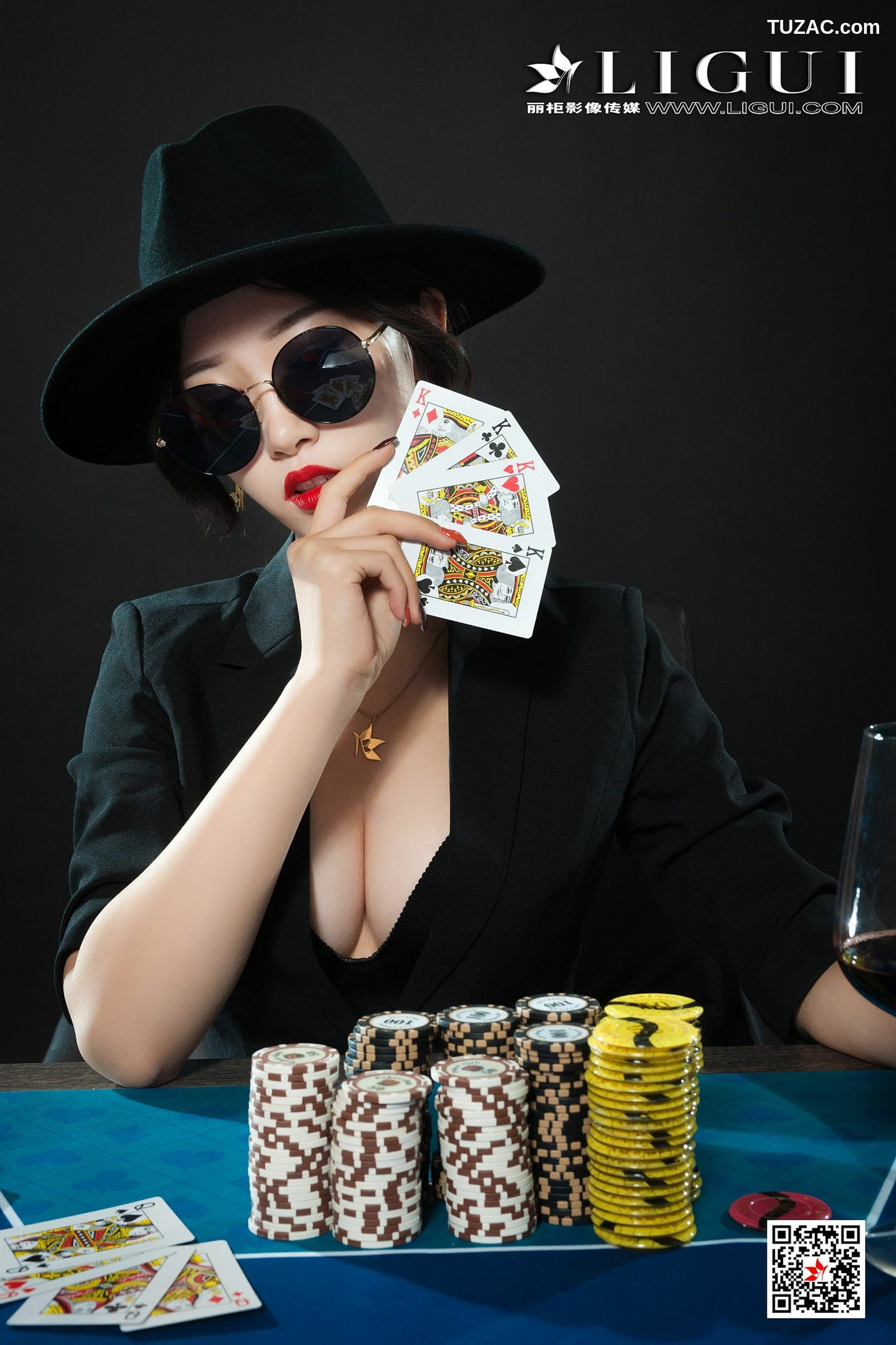 丽柜_腿模筱筱《赌场黑丝女王》 写真集[56P]