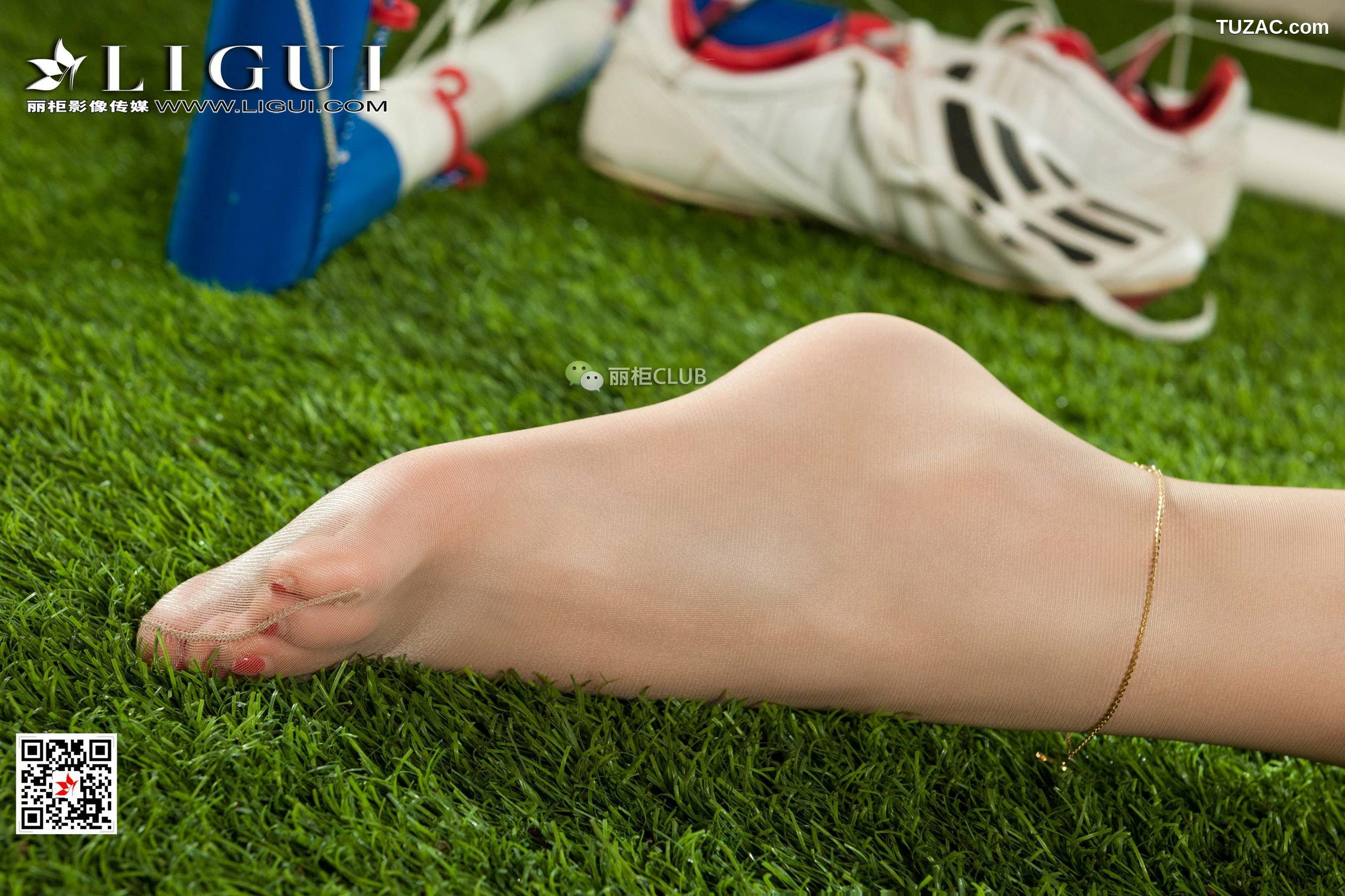 丽柜_腿模筱筱《足球宝贝丝足》 网络丽人 写真集[55P]