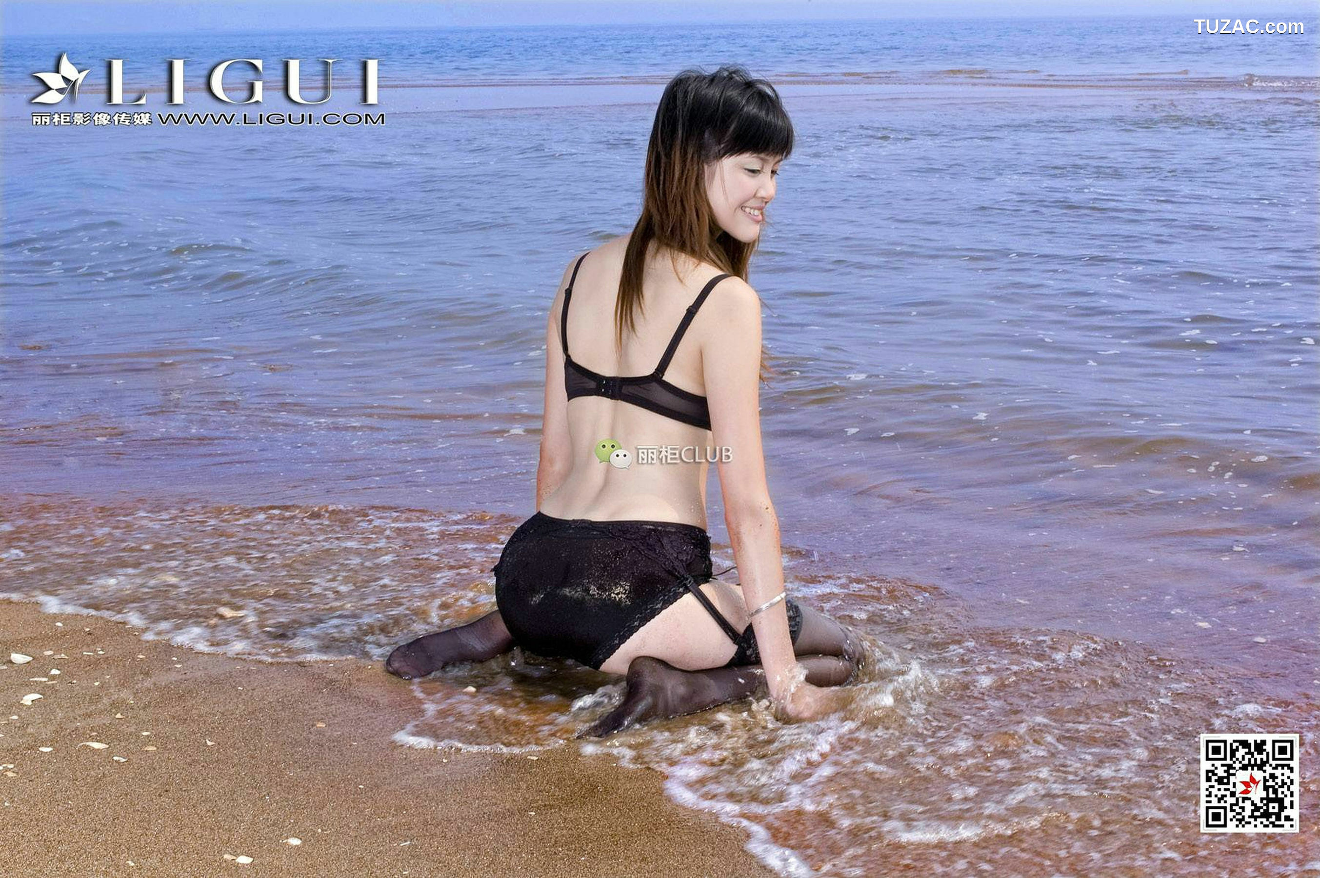 丽柜_腿模菲儿《沙滩黑丝》 写真集[66P]