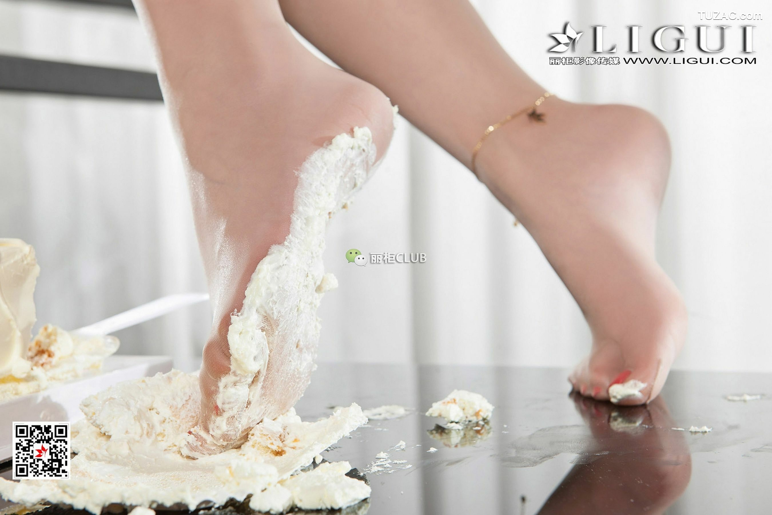 丽柜_腿模雪糕《包臀旗袍丝足》 写真集[56P]