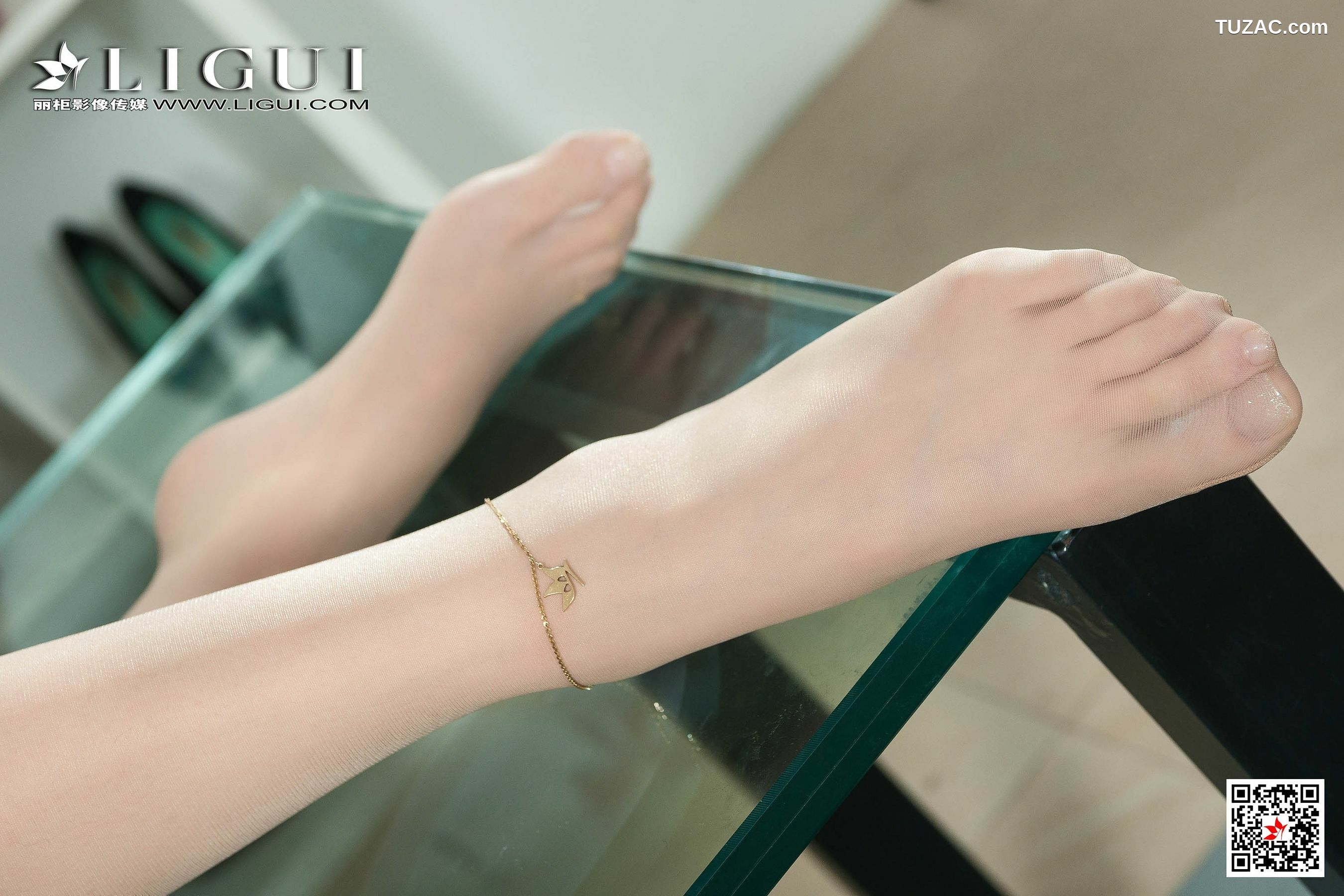 丽柜_腿模鸭鸭《OL美腿丝足》 写真集[63P]