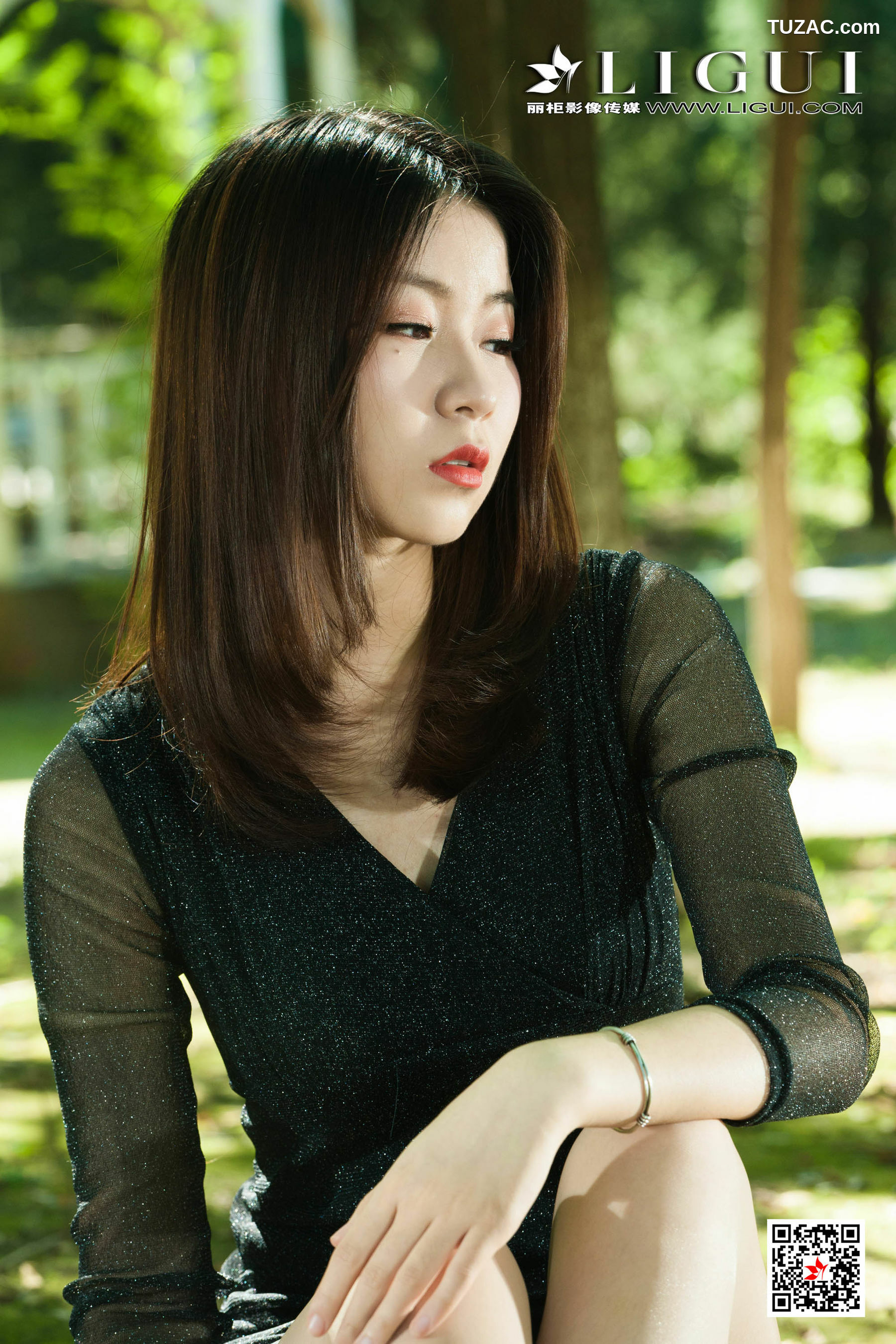 丽柜_虫虫《长腿森系女神》 写真集[55P]