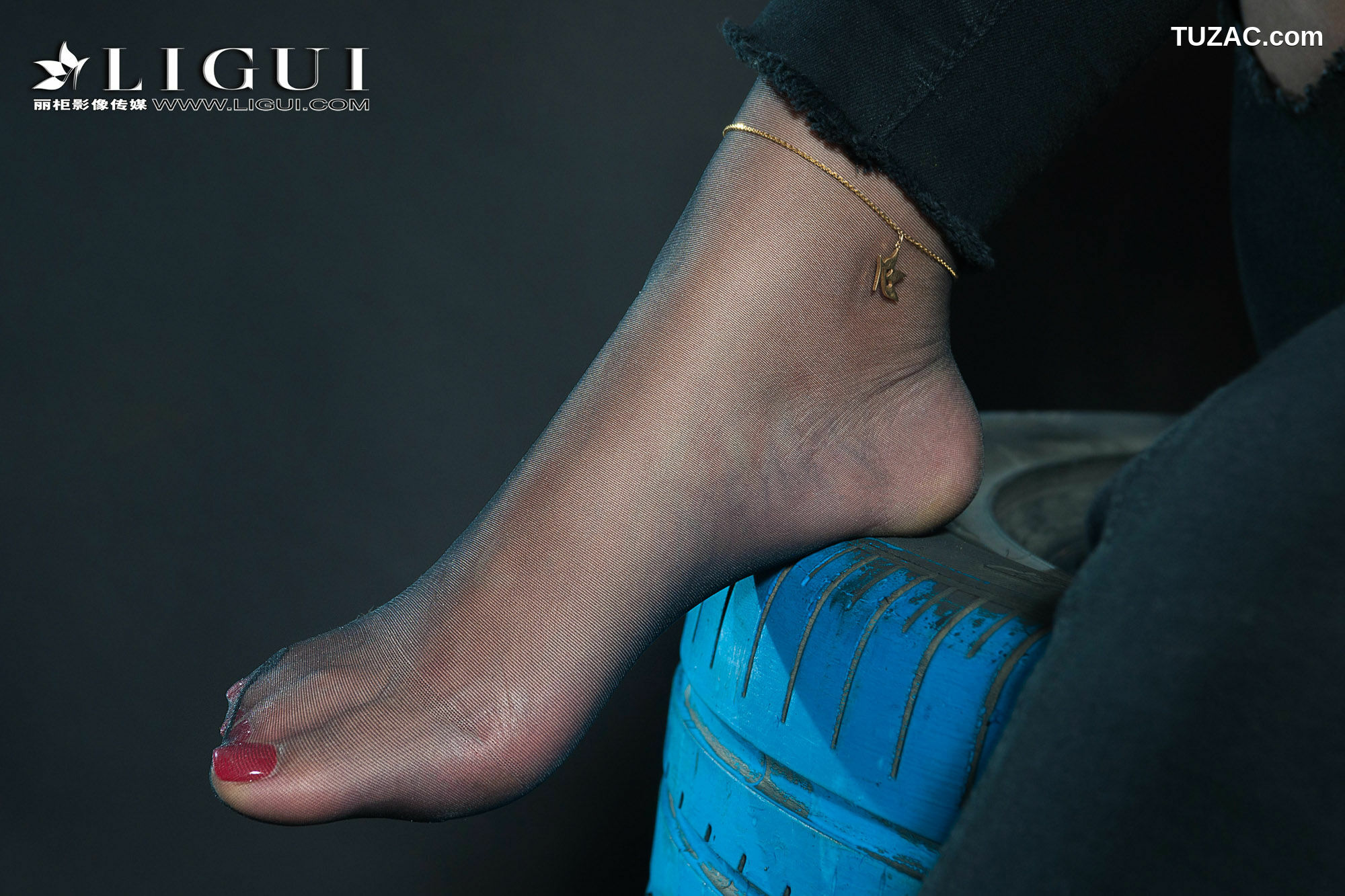 丽柜_赵维拉《牛仔黑丝女郎》 网络丽人 写真集[64P]