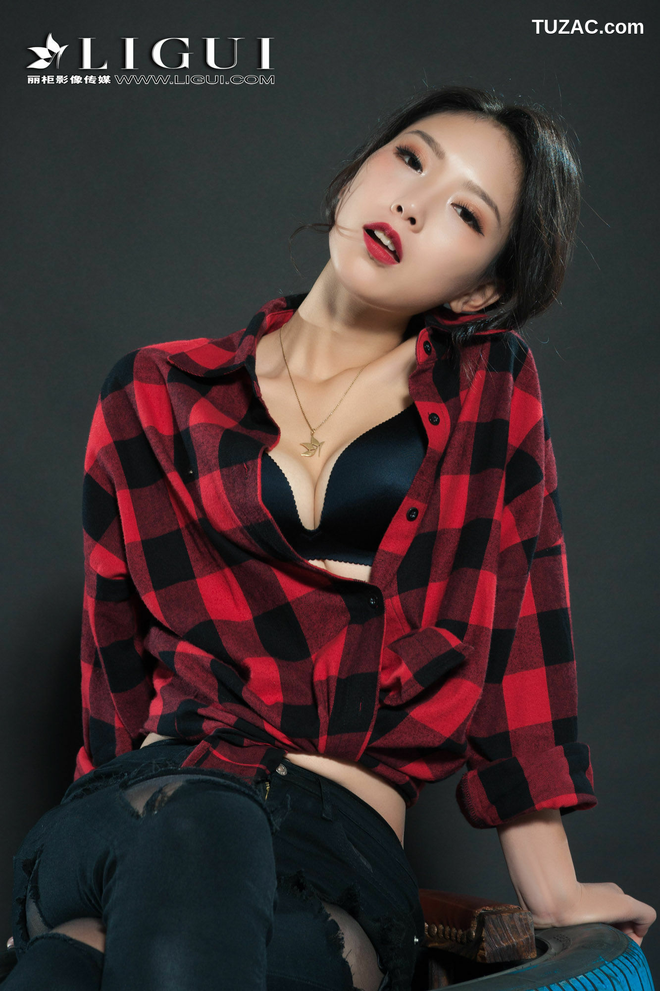 丽柜_赵维拉《牛仔黑丝女郎》 网络丽人 写真集[64P]