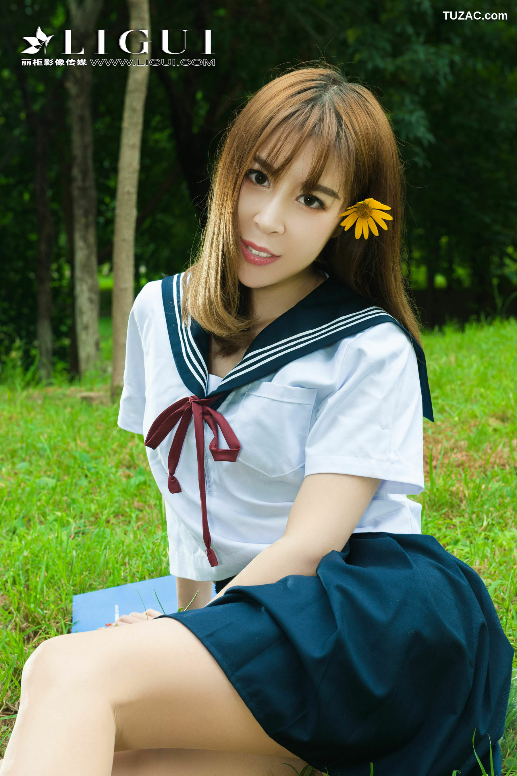 丽柜_足模Vicky《校花玉足》 写真集[73P]