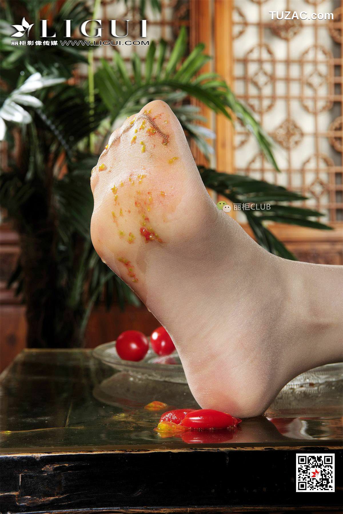 丽柜_足模文欣&amp;amp;Vicky《丝足癖》 美腿丝足 写真集[82P]