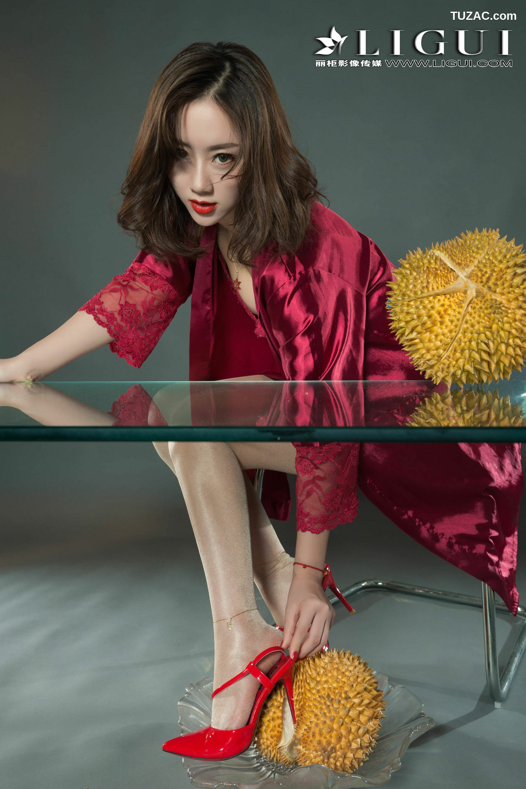 丽柜_足模然然《榴莲丝袜少妇》 写真集[57P]