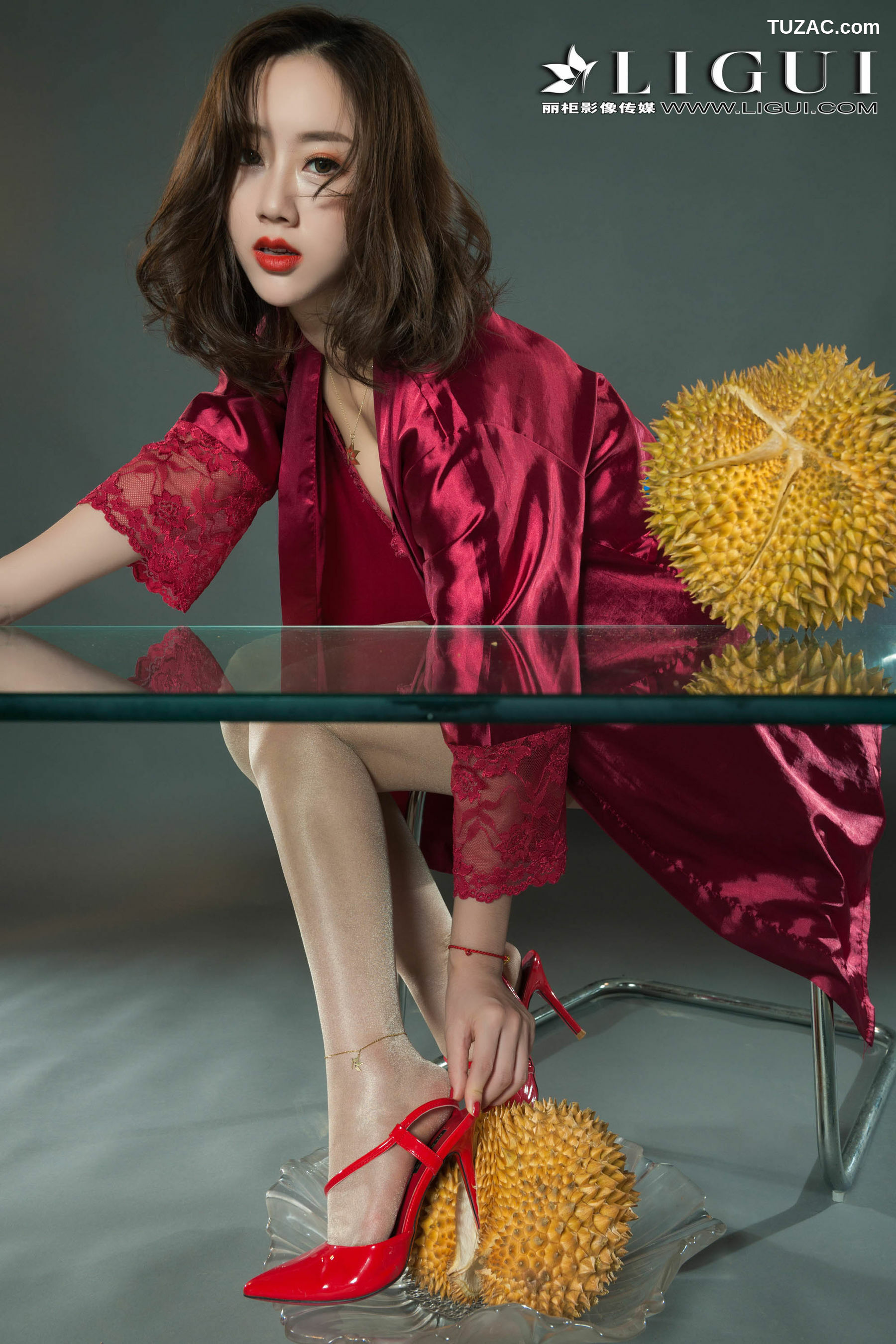 丽柜_足模然然《榴莲丝袜少妇》 写真集[57P]