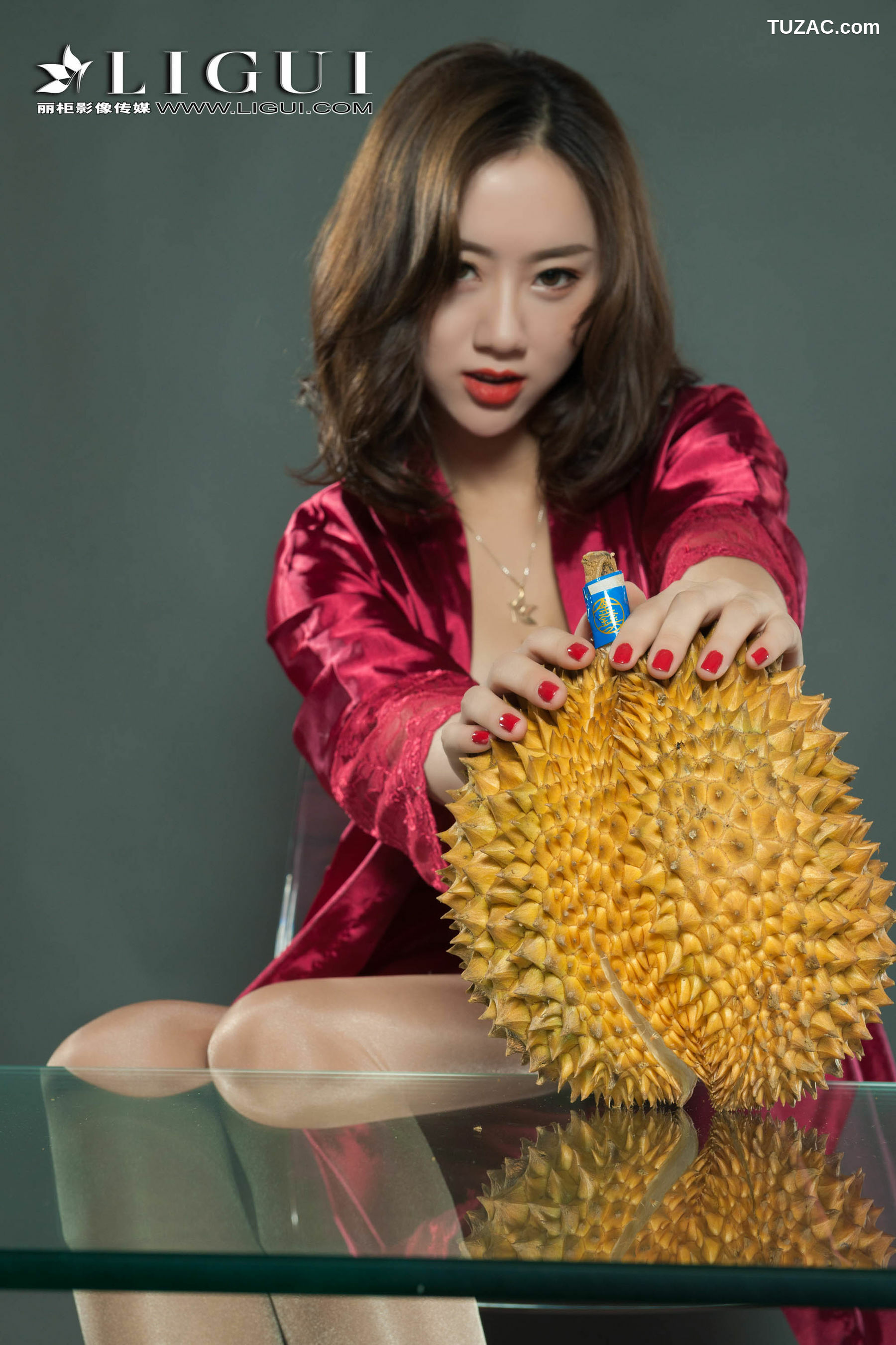 丽柜_足模然然《榴莲丝袜少妇》 写真集[57P]