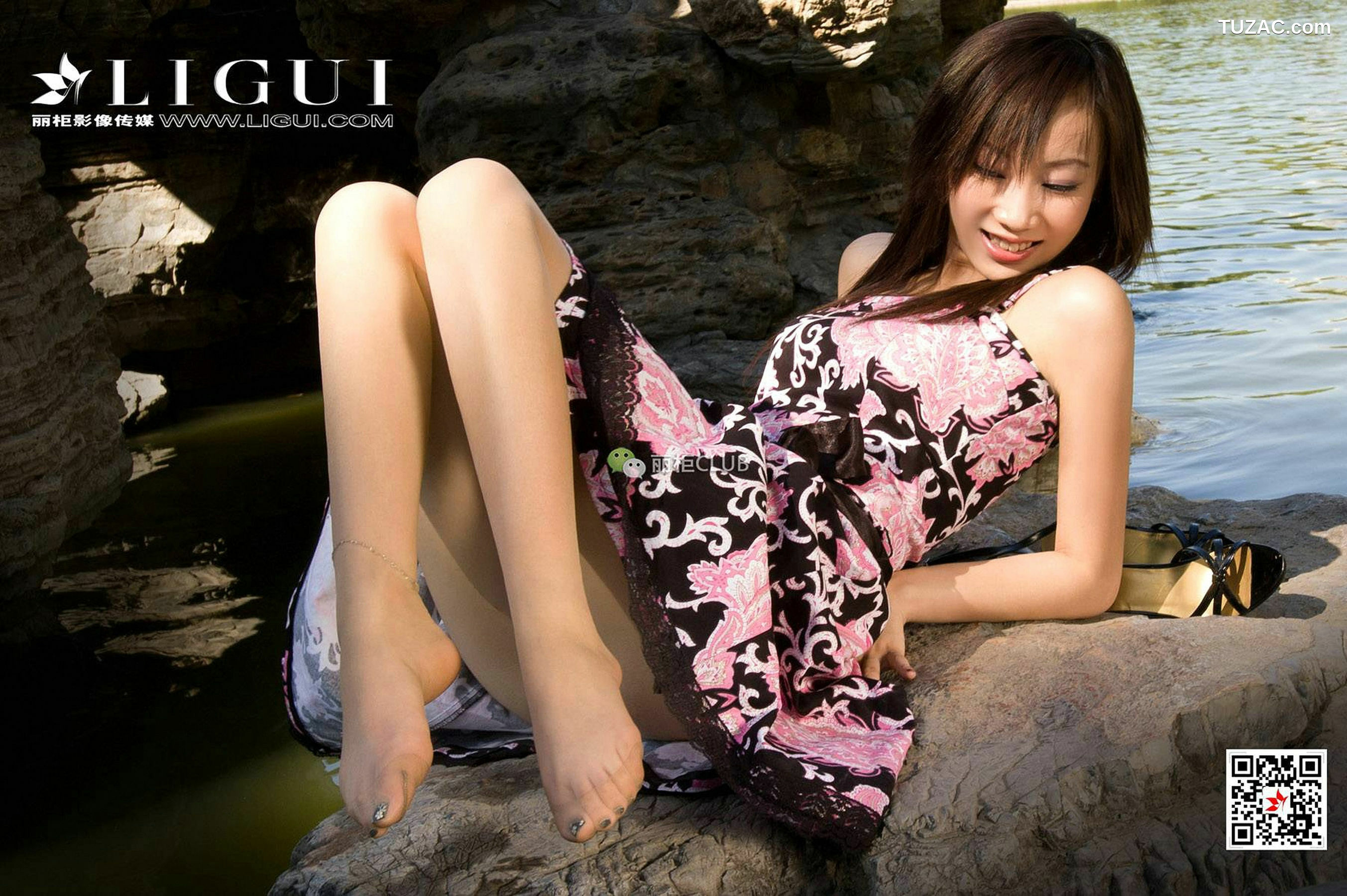 丽柜_足模璐璐《公园湿足》 写真集[56P]