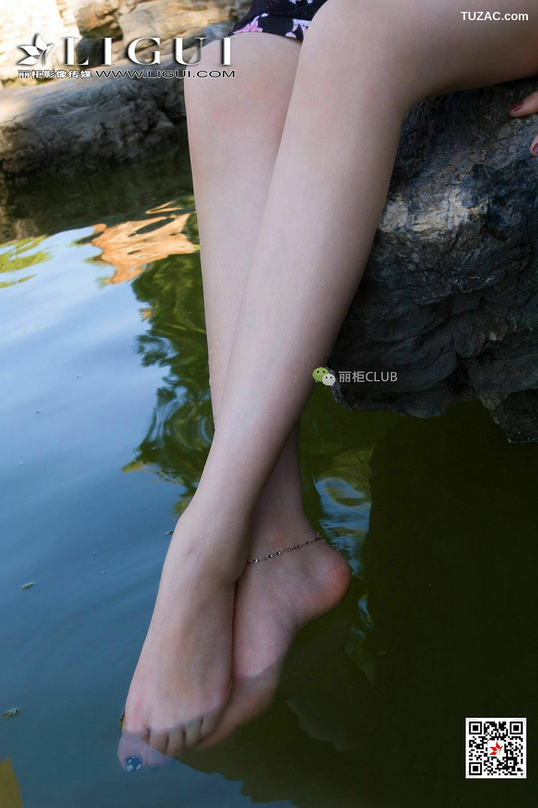 丽柜_足模璐璐《公园湿足》 写真集[56P]