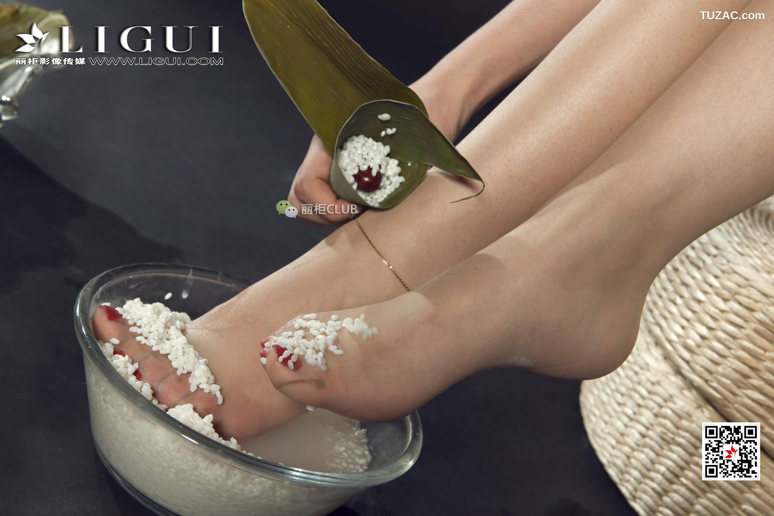丽柜_足模雪糕《端香旗袍丝足》 网络丽人 写真集[70P]