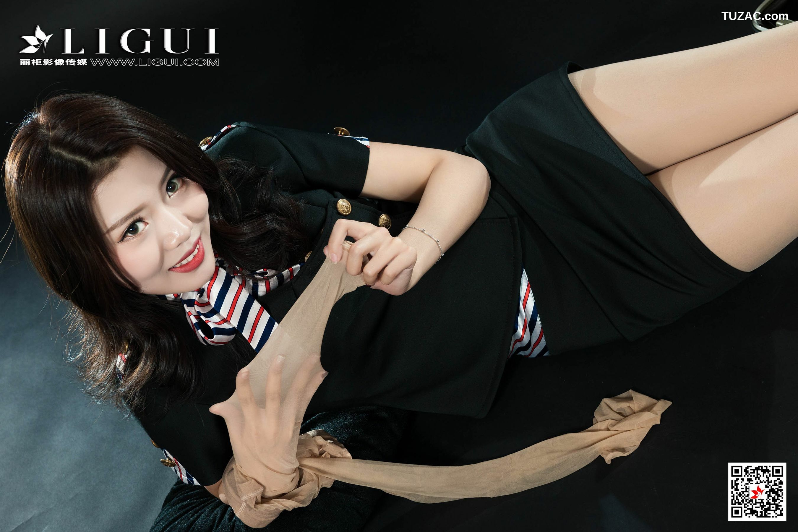 丽柜_钟情《空姐丝足美腿》 网络丽人 写真集[74P]