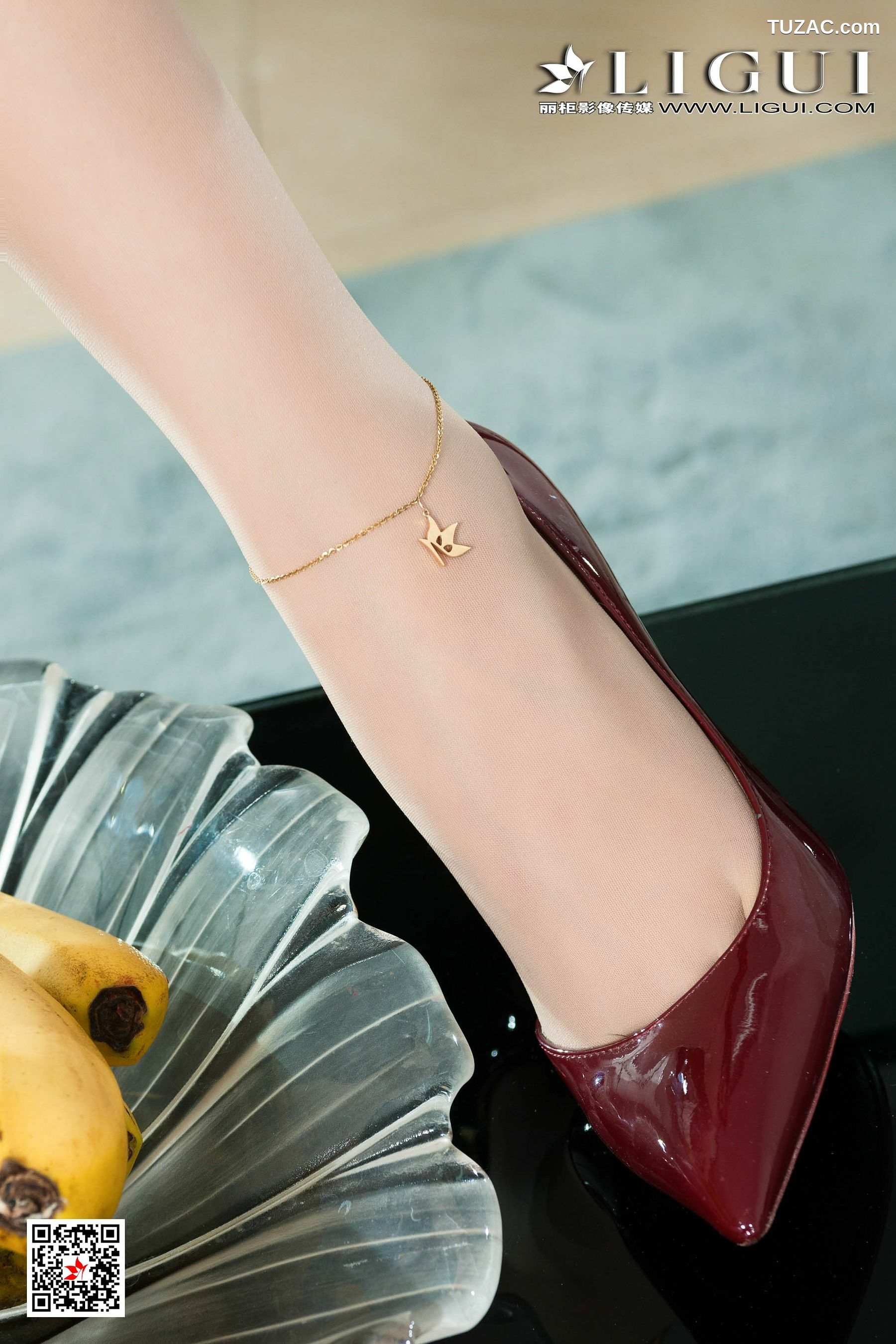 丽柜_钟情《香吻丝足》 写真集[57P]