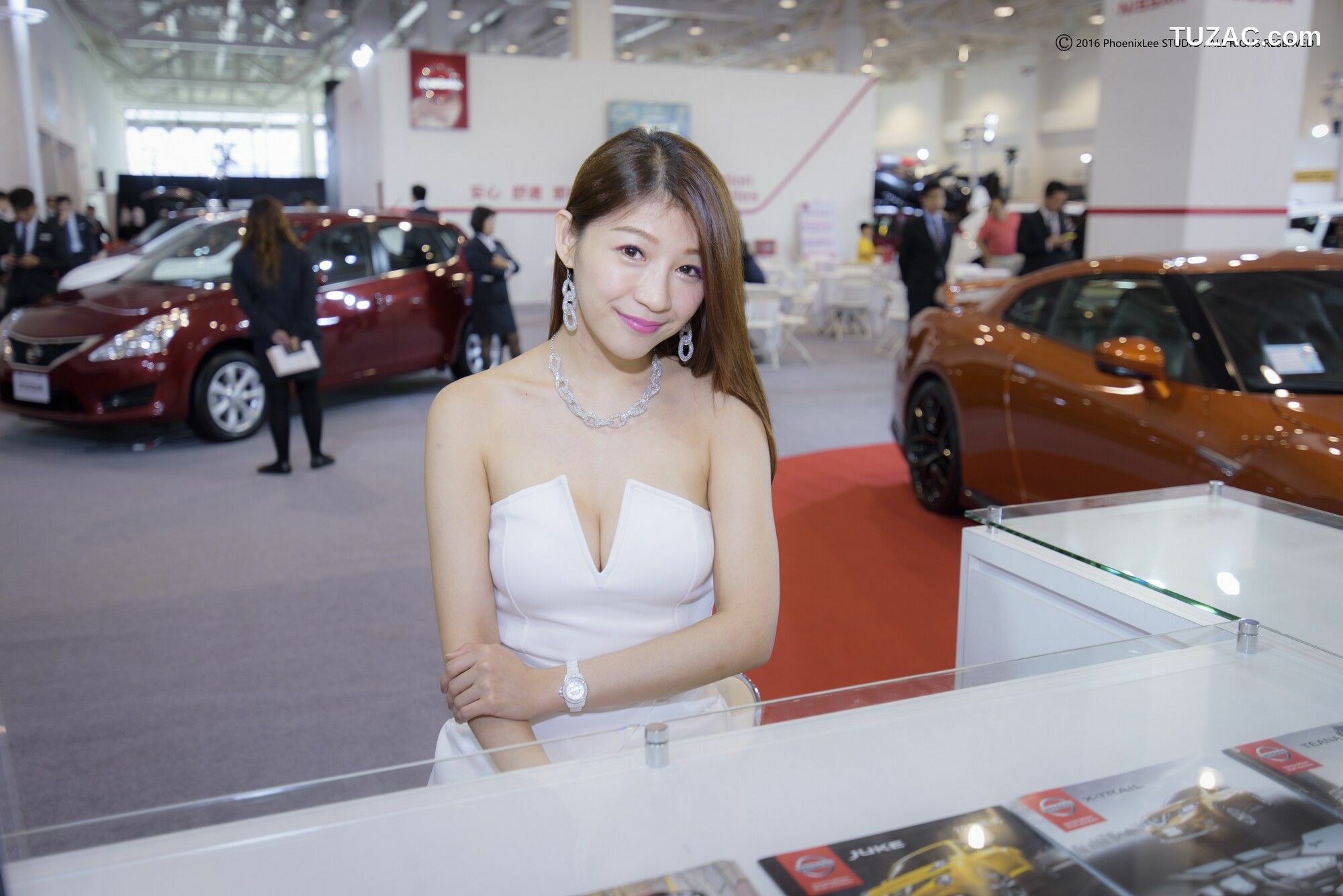 台湾正妹_ 2017高雄新车大展 图片合集[65P]