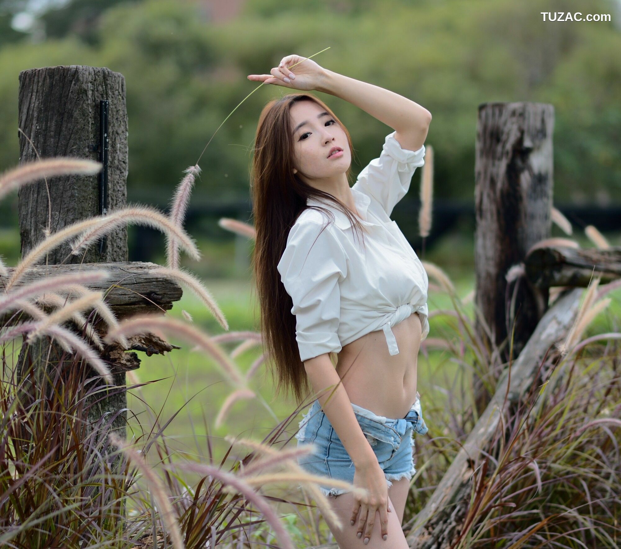 台湾正妹_ Anber小安柏《台大2014》 写真集[76P]