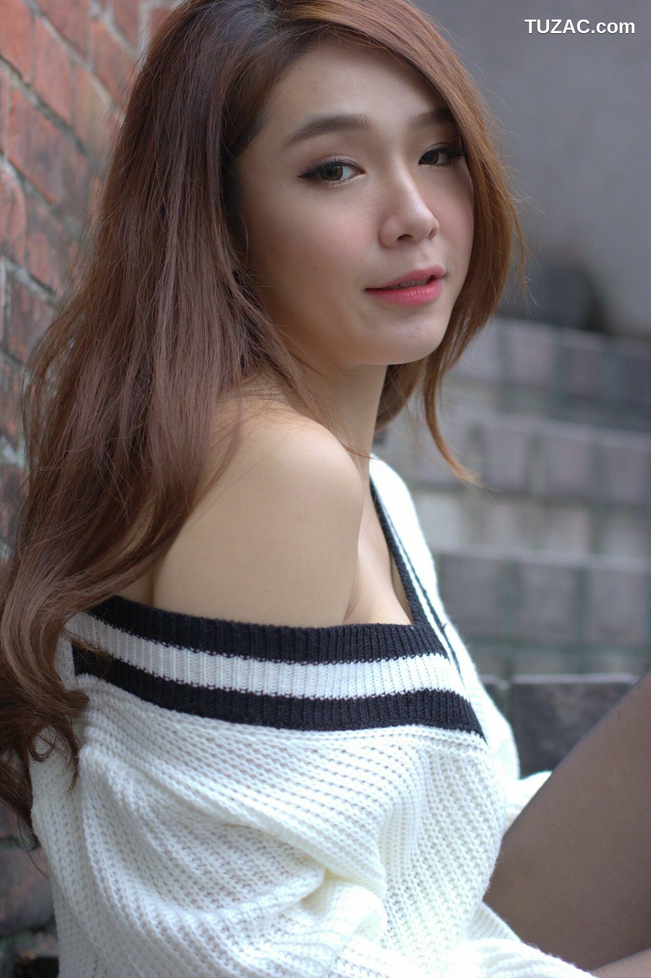 台湾正妹_ Baby66 黑丝街拍 写真集[87P]