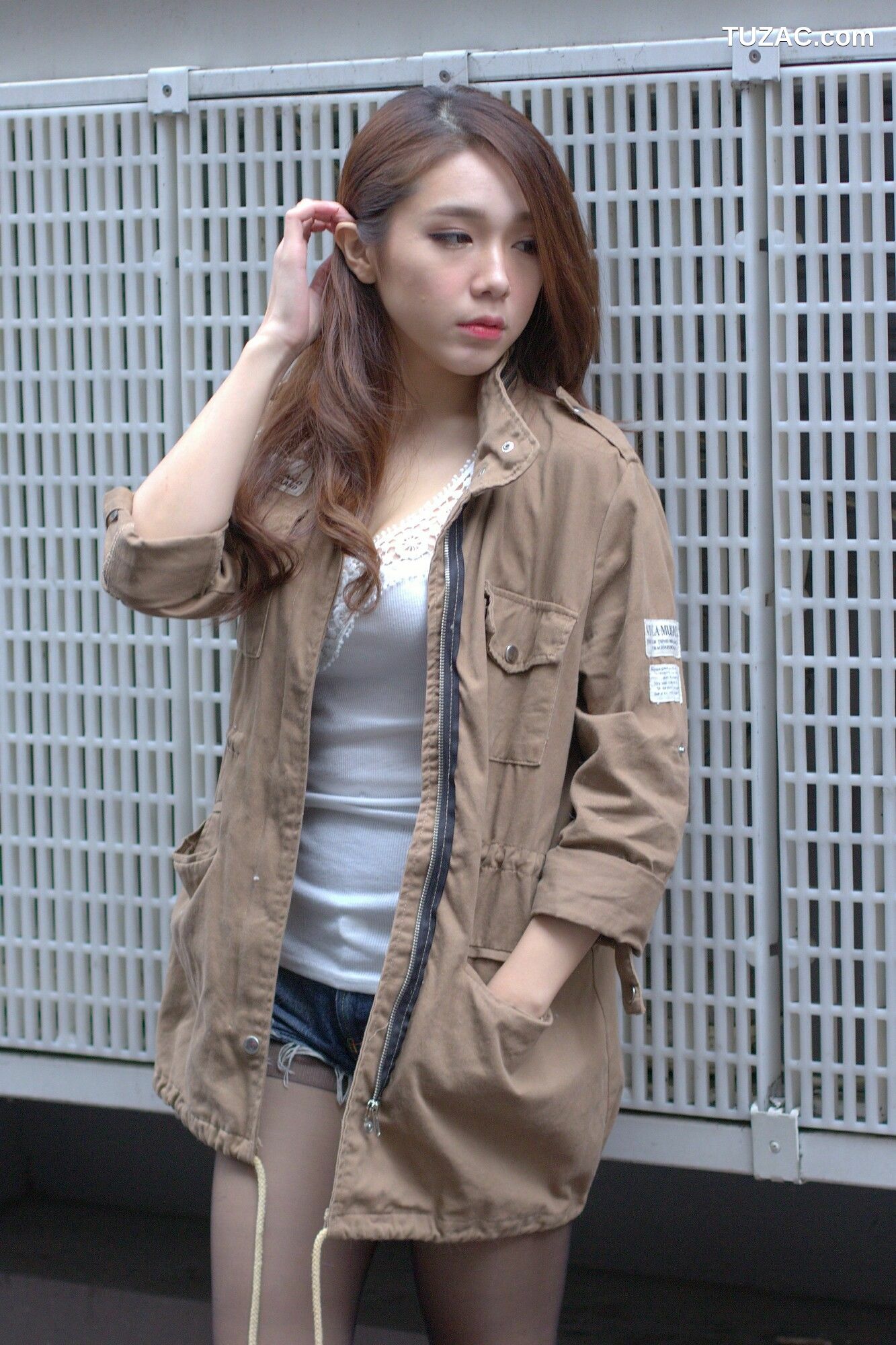 台湾正妹_ Baby66 黑丝街拍 写真集[87P]