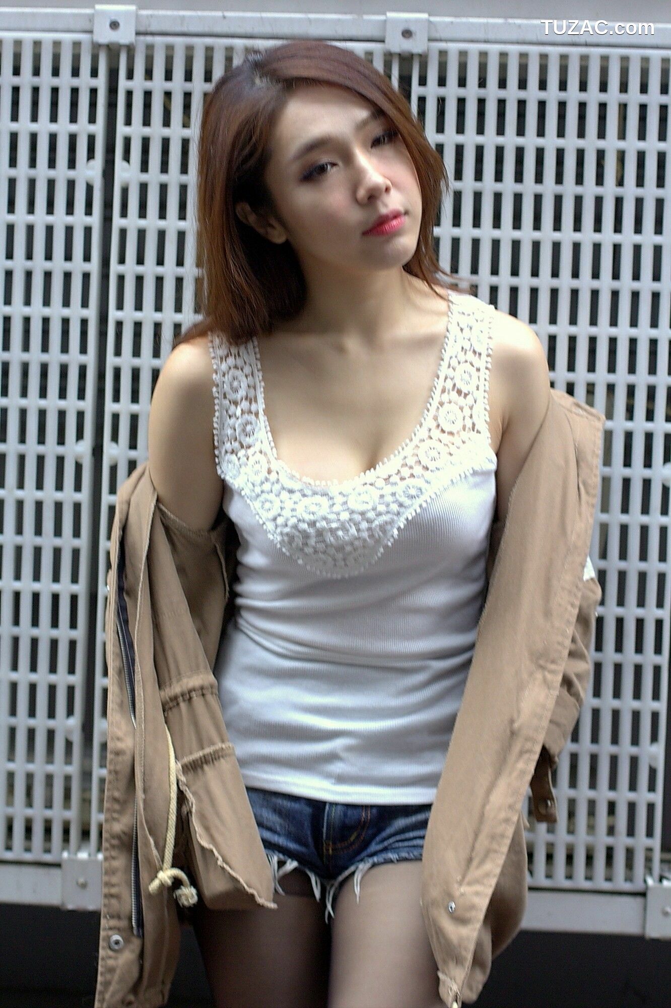 台湾正妹_ Baby66 黑丝街拍 写真集[87P]