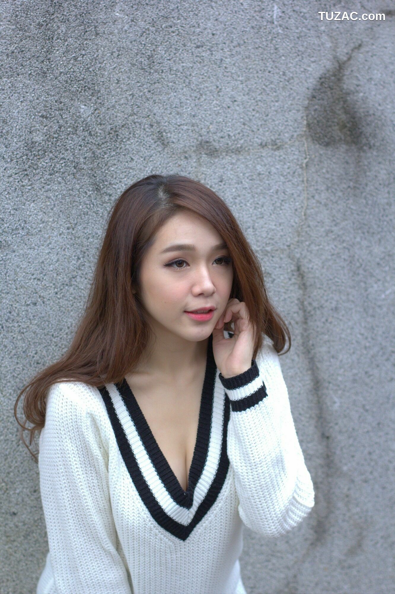 台湾正妹_ Baby66 黑丝街拍 写真集[87P]