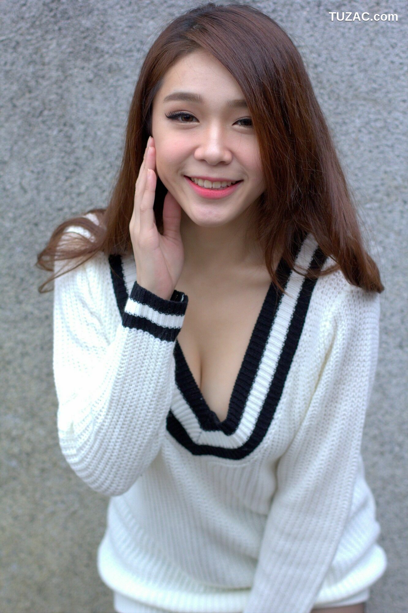 台湾正妹_ Baby66 黑丝街拍 写真集[87P]