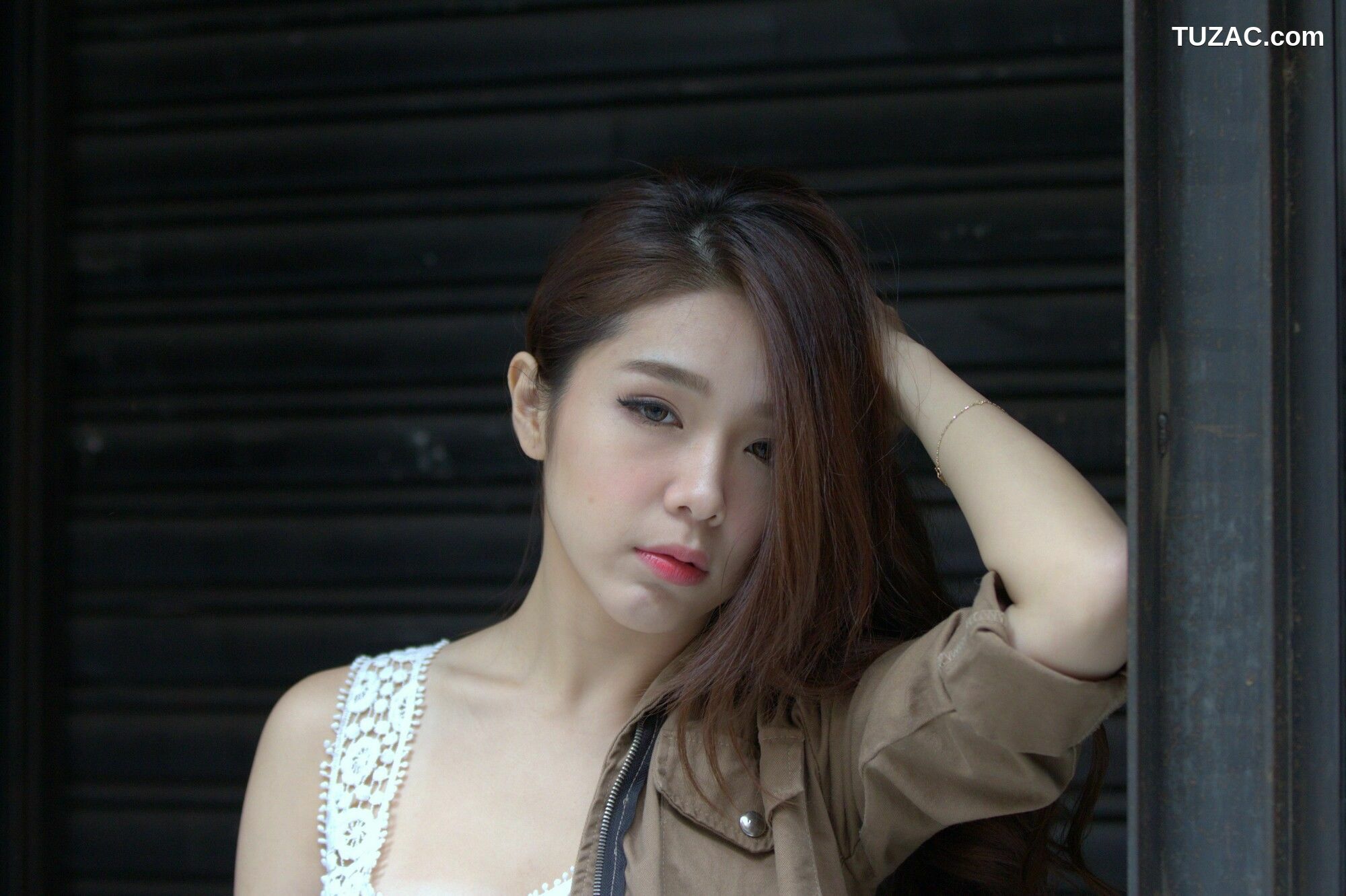 台湾正妹_ Baby66 黑丝街拍 写真集[87P]