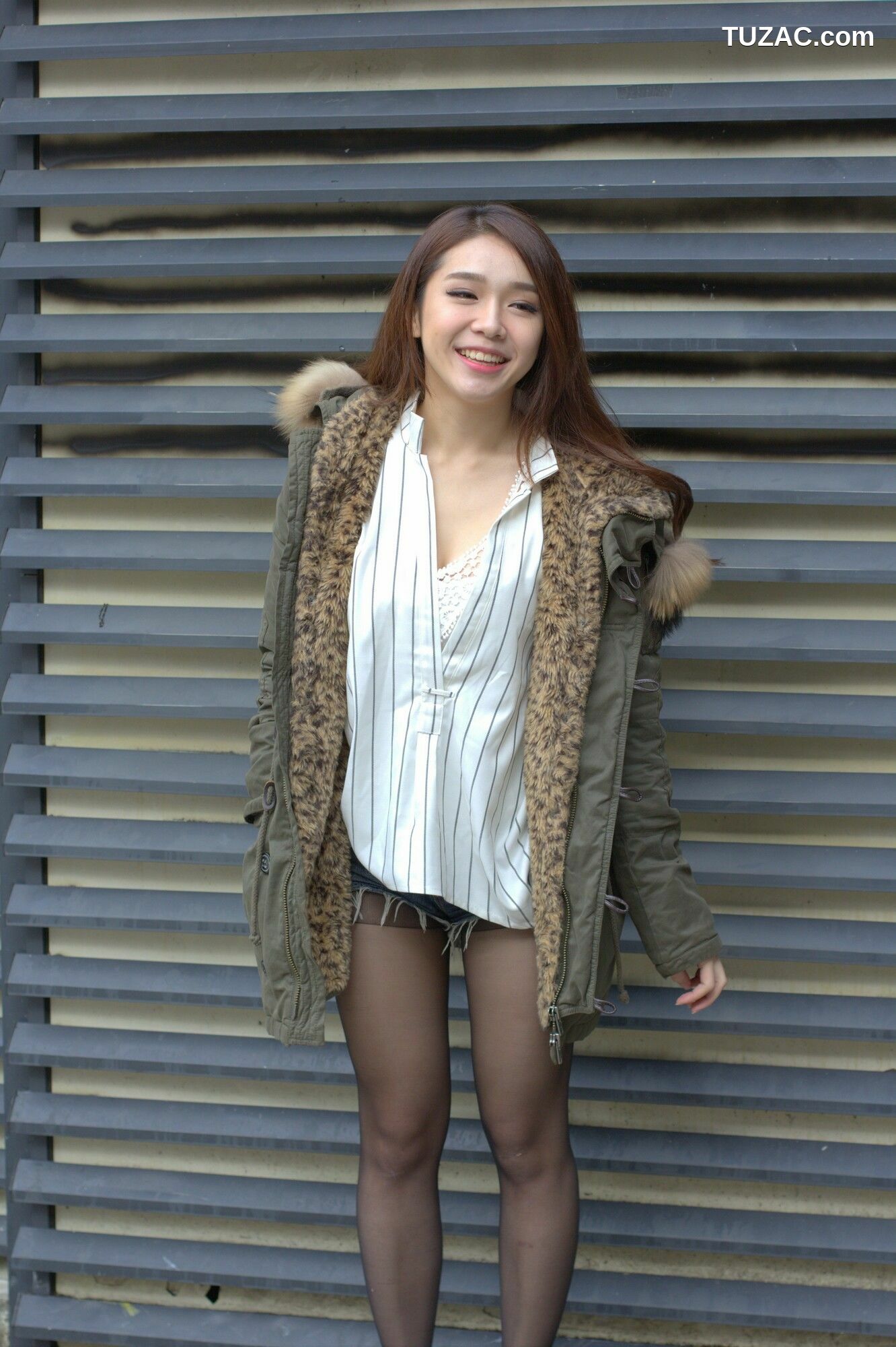 台湾正妹_ Baby66 黑丝街拍 写真集[87P]