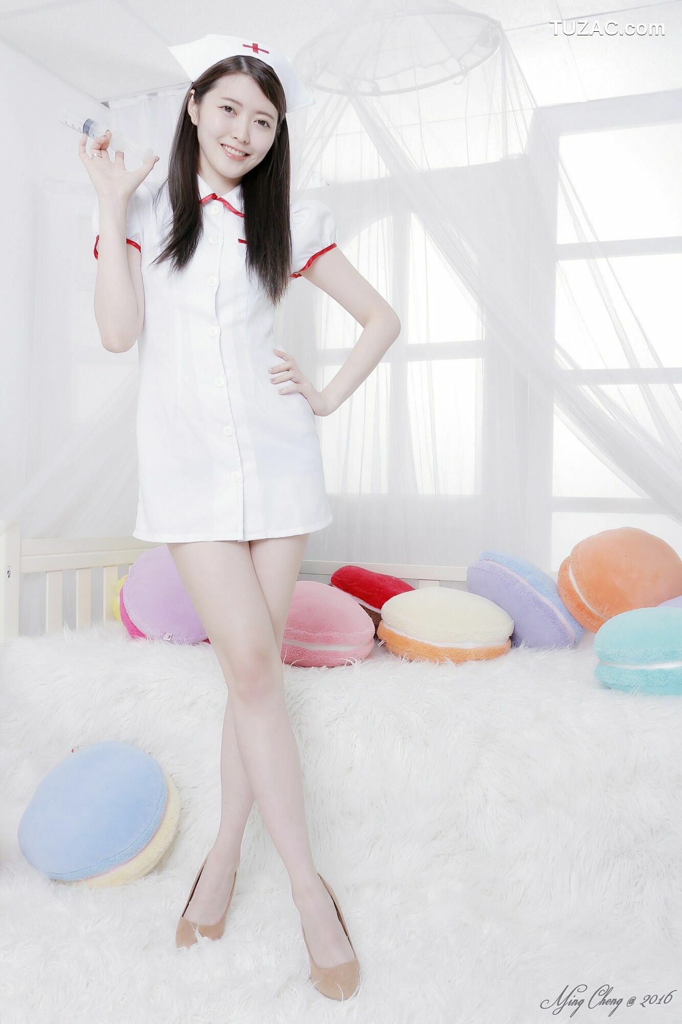 台湾正妹_ Brindy薛薛 - 棚拍三套服装 写真集[96P]