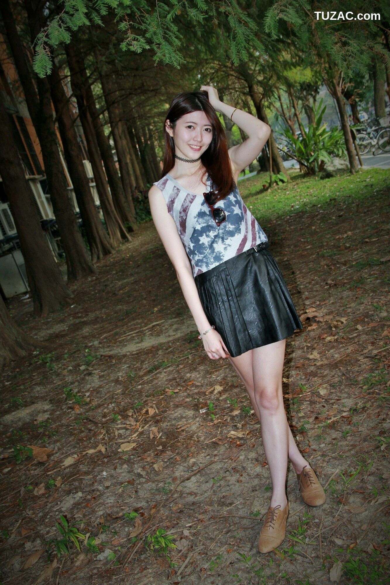 台湾正妹_ Brindy薛薛/黄品瑄《台湾大学外拍》 写真集[53P]