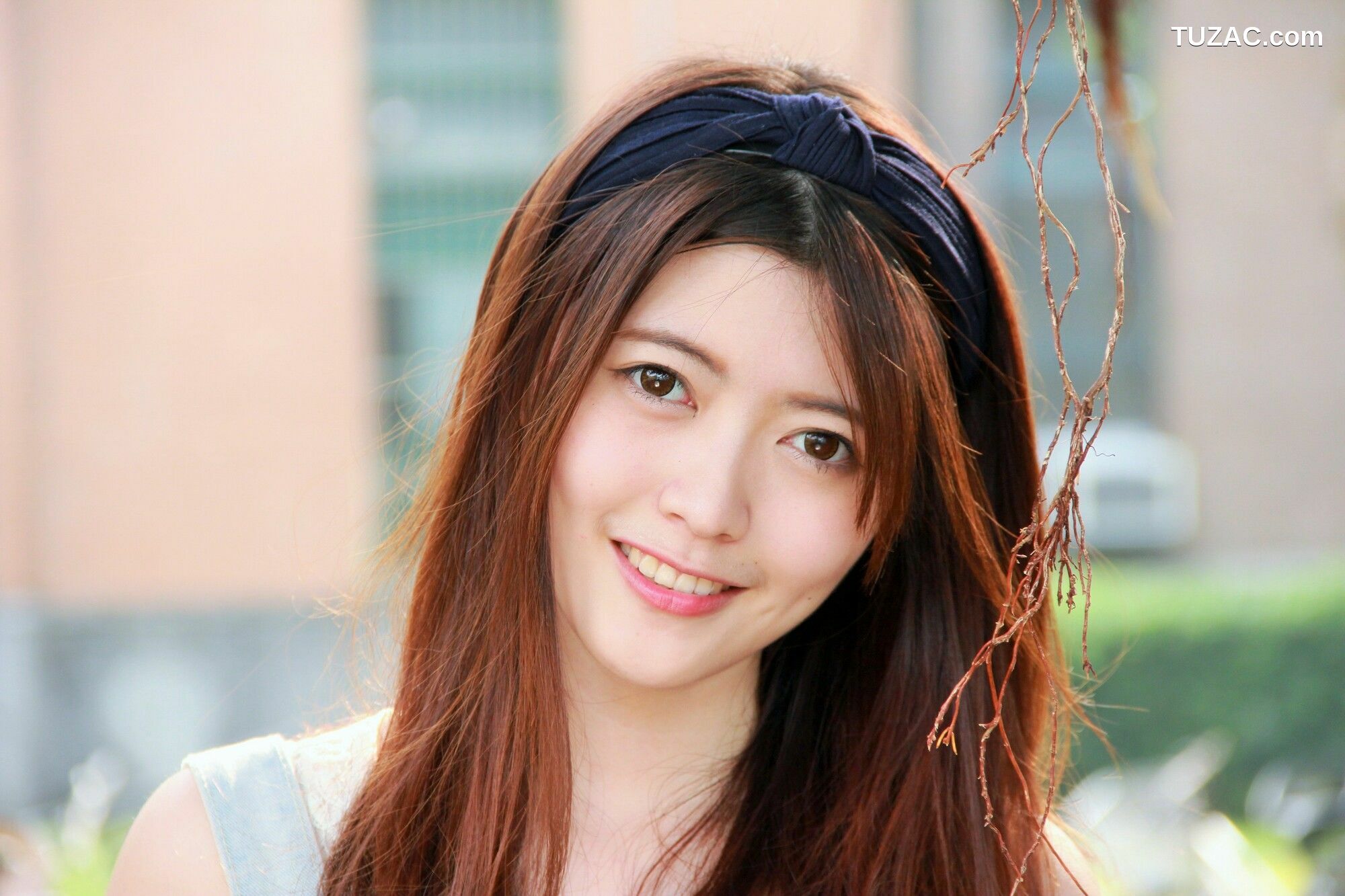 台湾正妹_ Brindy薛薛/黄品瑄《台湾大学外拍》 写真集[53P]