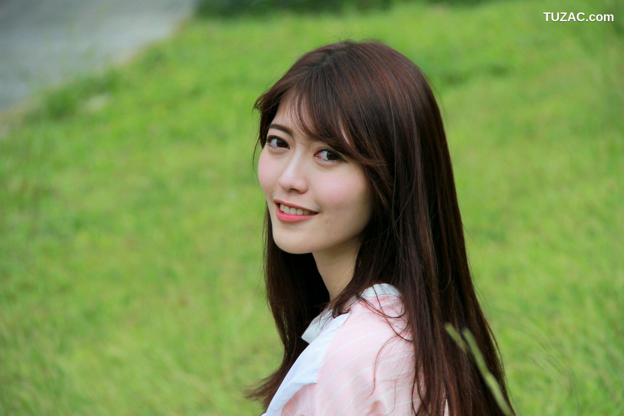 台湾正妹_ Brindy薛薛《國圖外拍》 写真集[88P]