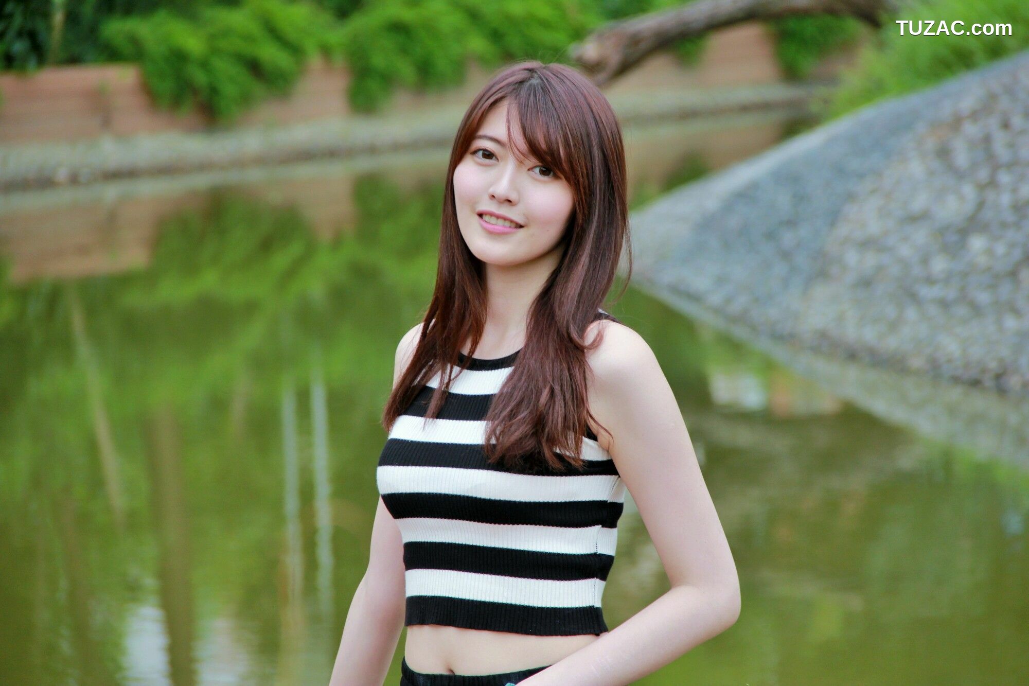 台湾正妹_ Brindy薛薛《國圖外拍》 写真集[88P]