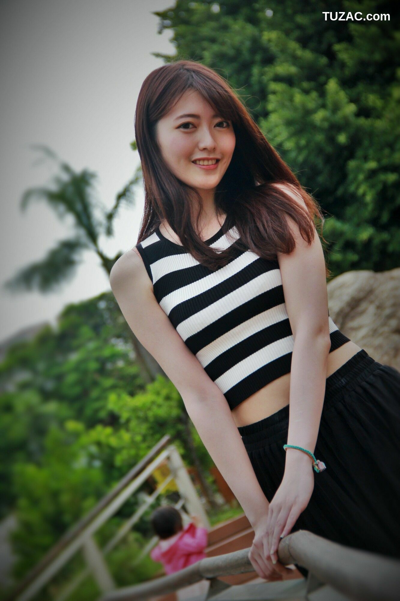 台湾正妹_ Brindy薛薛《國圖外拍》 写真集[88P]