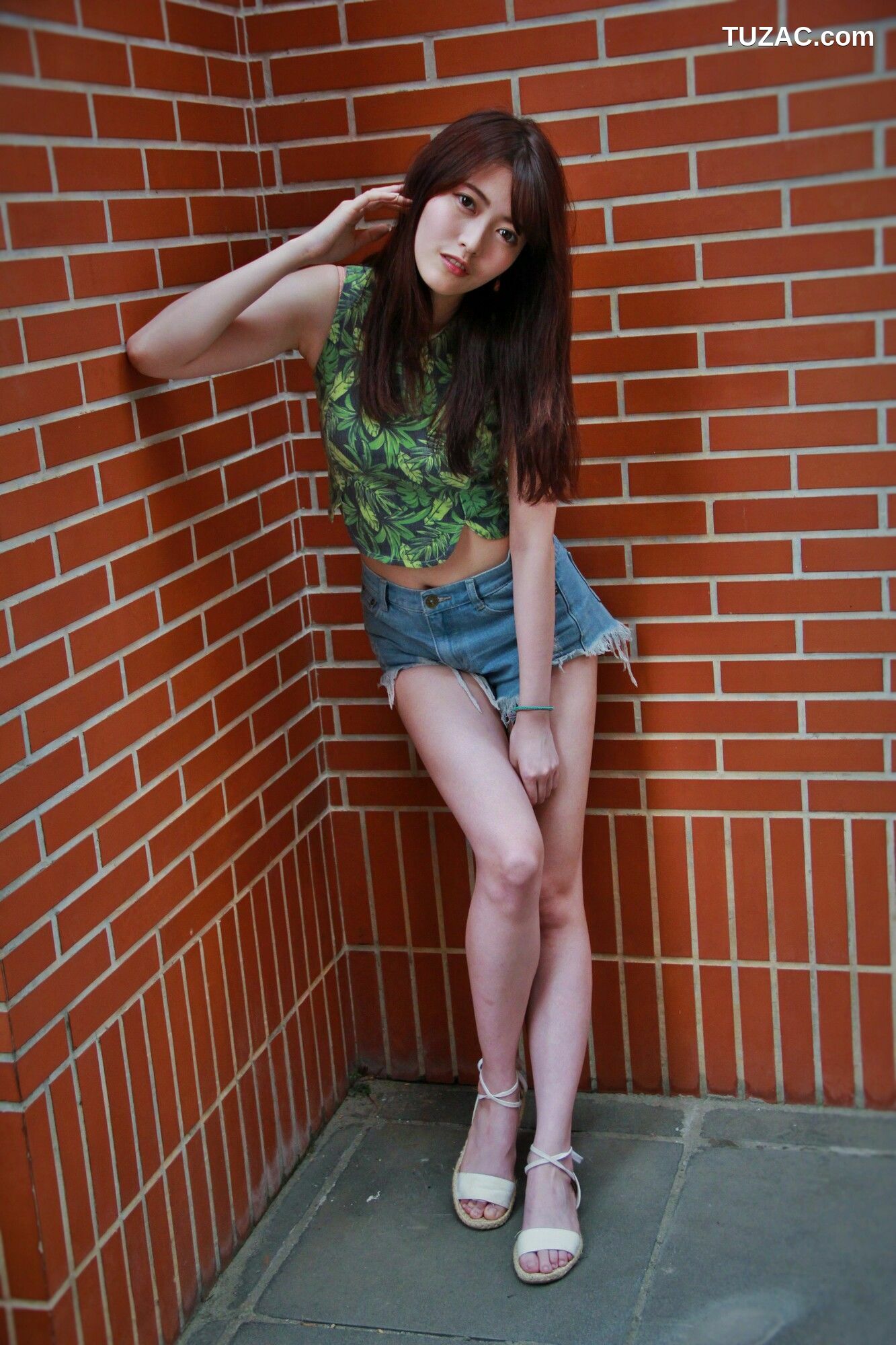 台湾正妹_ Brindy薛薛《國圖外拍》 写真集[88P]