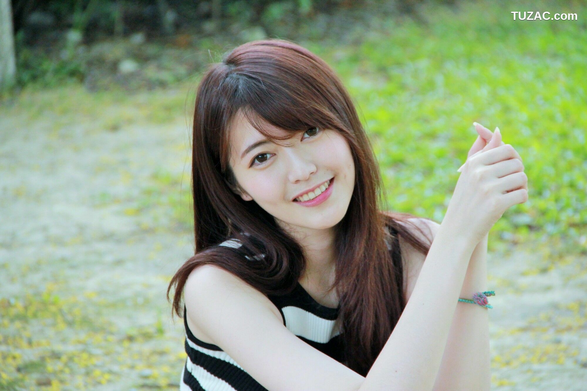 台湾正妹_ Brindy薛薛《國圖外拍》 写真集[88P]