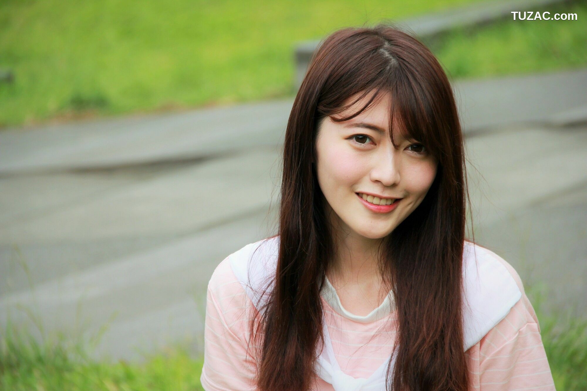 台湾正妹_ Brindy薛薛《國圖外拍》 写真集[88P]