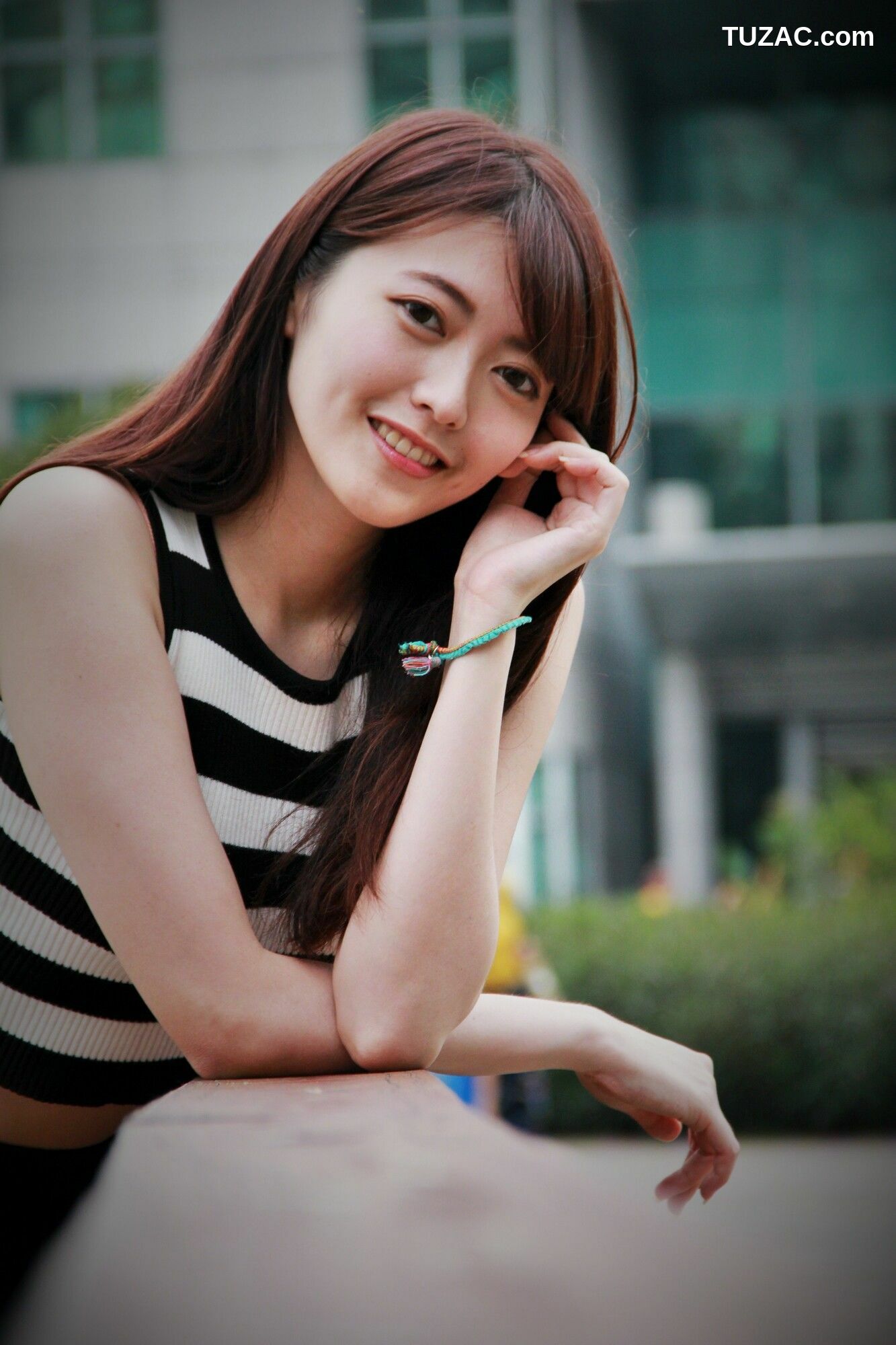 台湾正妹_ Brindy薛薛《國圖外拍》 写真集[88P]