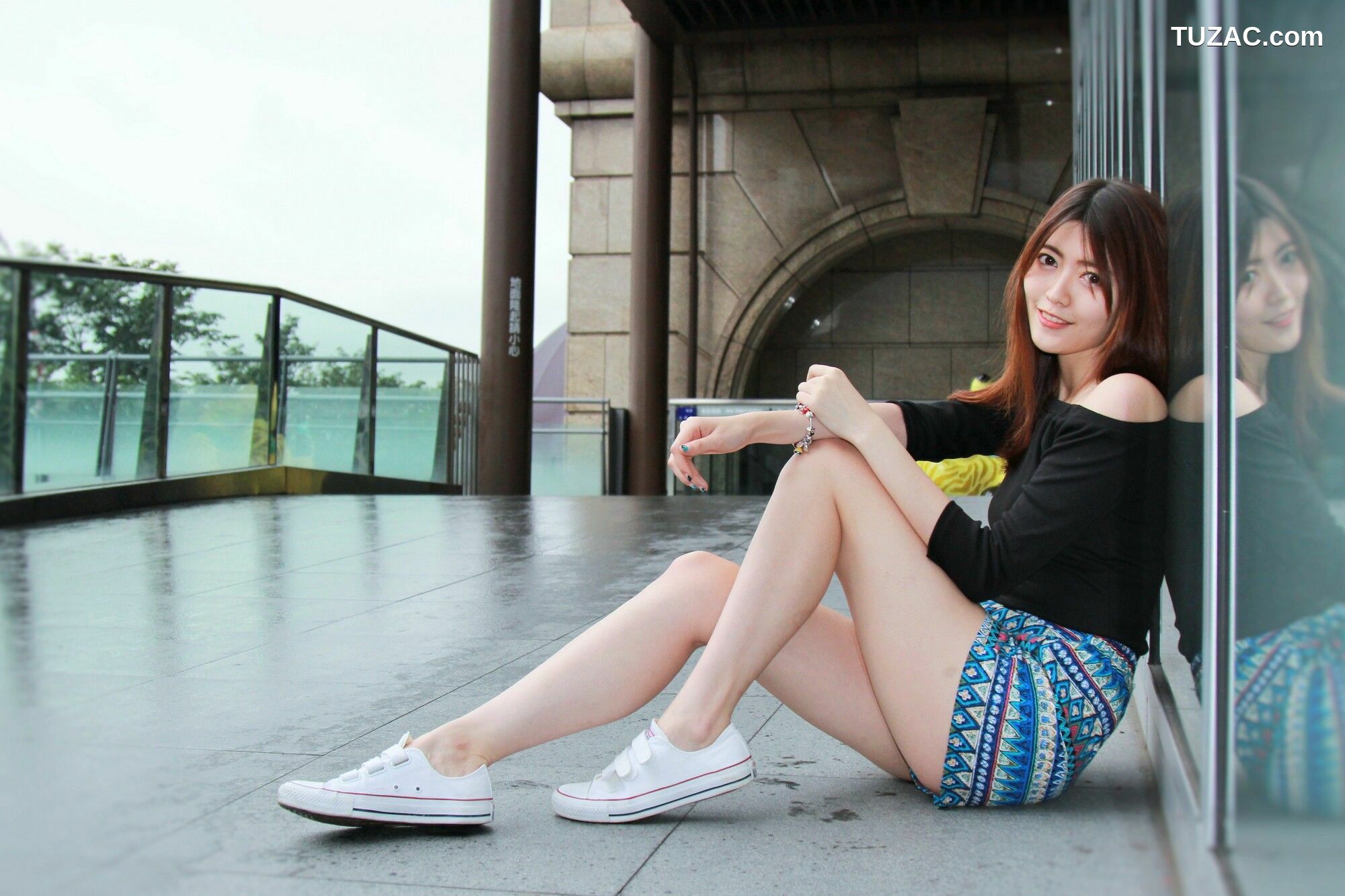 台湾正妹_ Brindy薛薛《板橋外拍》 写真集[67P]